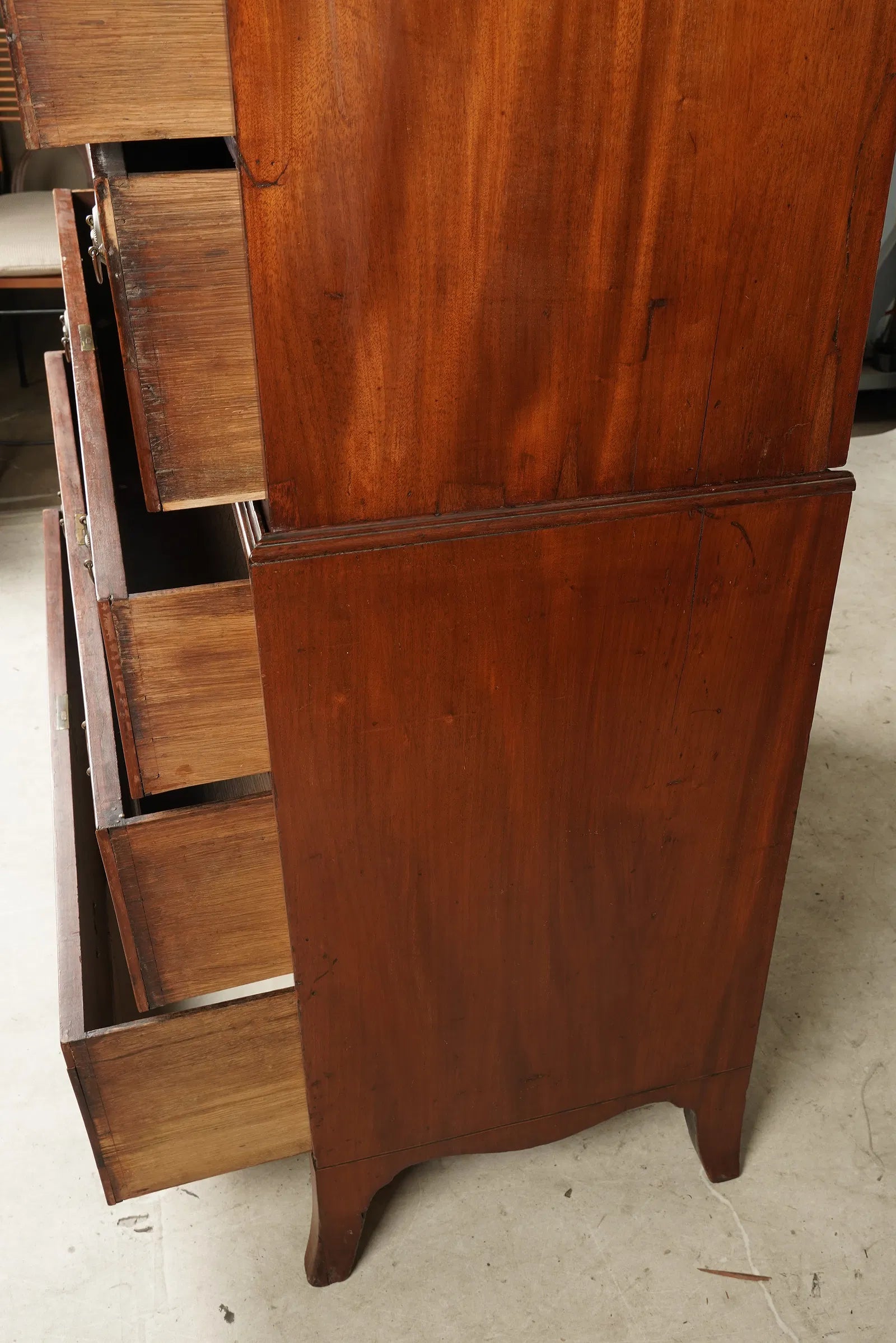 AF4-042: Antique American Federal Mahogany Hepplewhite Style Chest on Chest Circa 1800