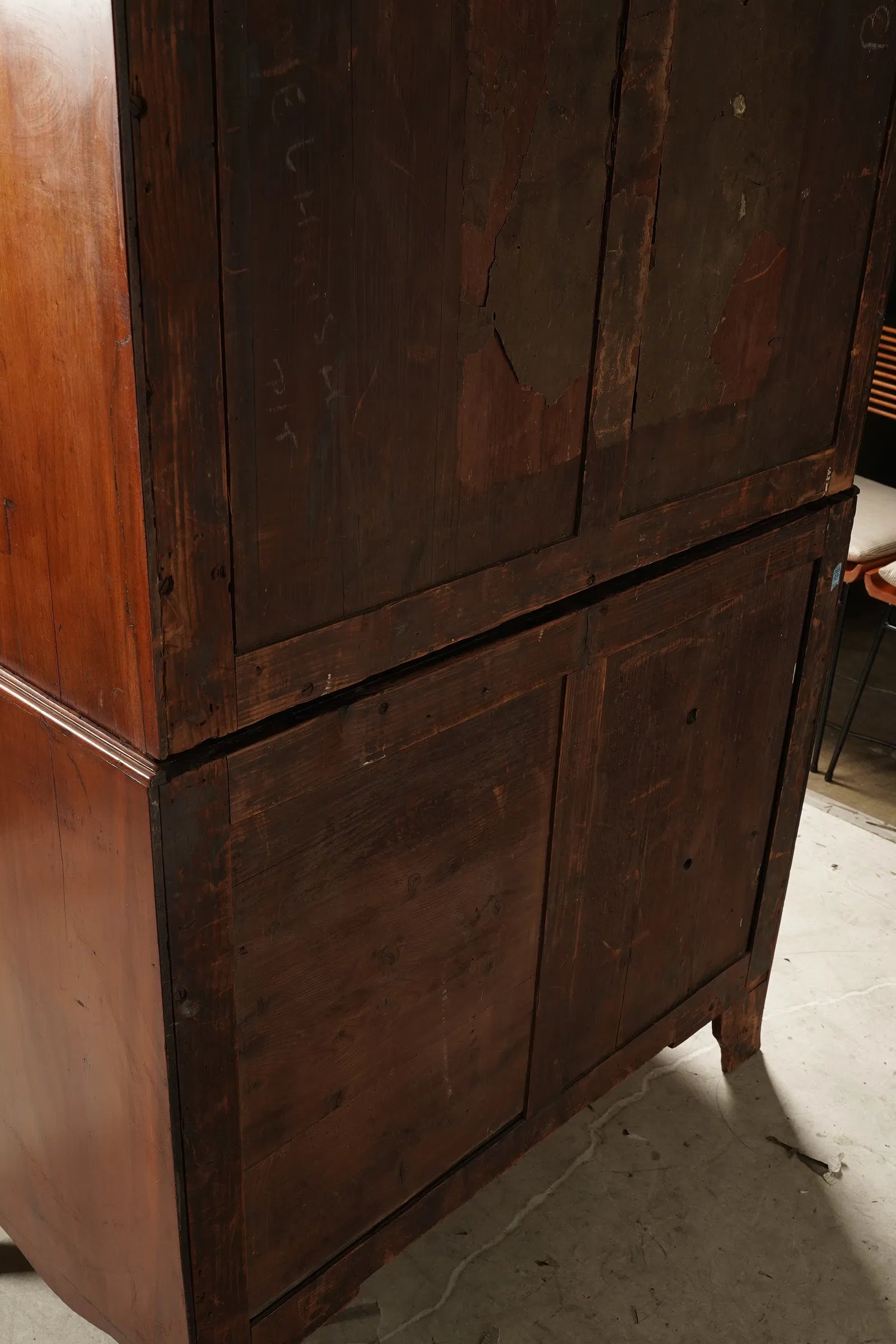 AF4-042: Antique American Federal Mahogany Hepplewhite Style Chest on Chest Circa 1800