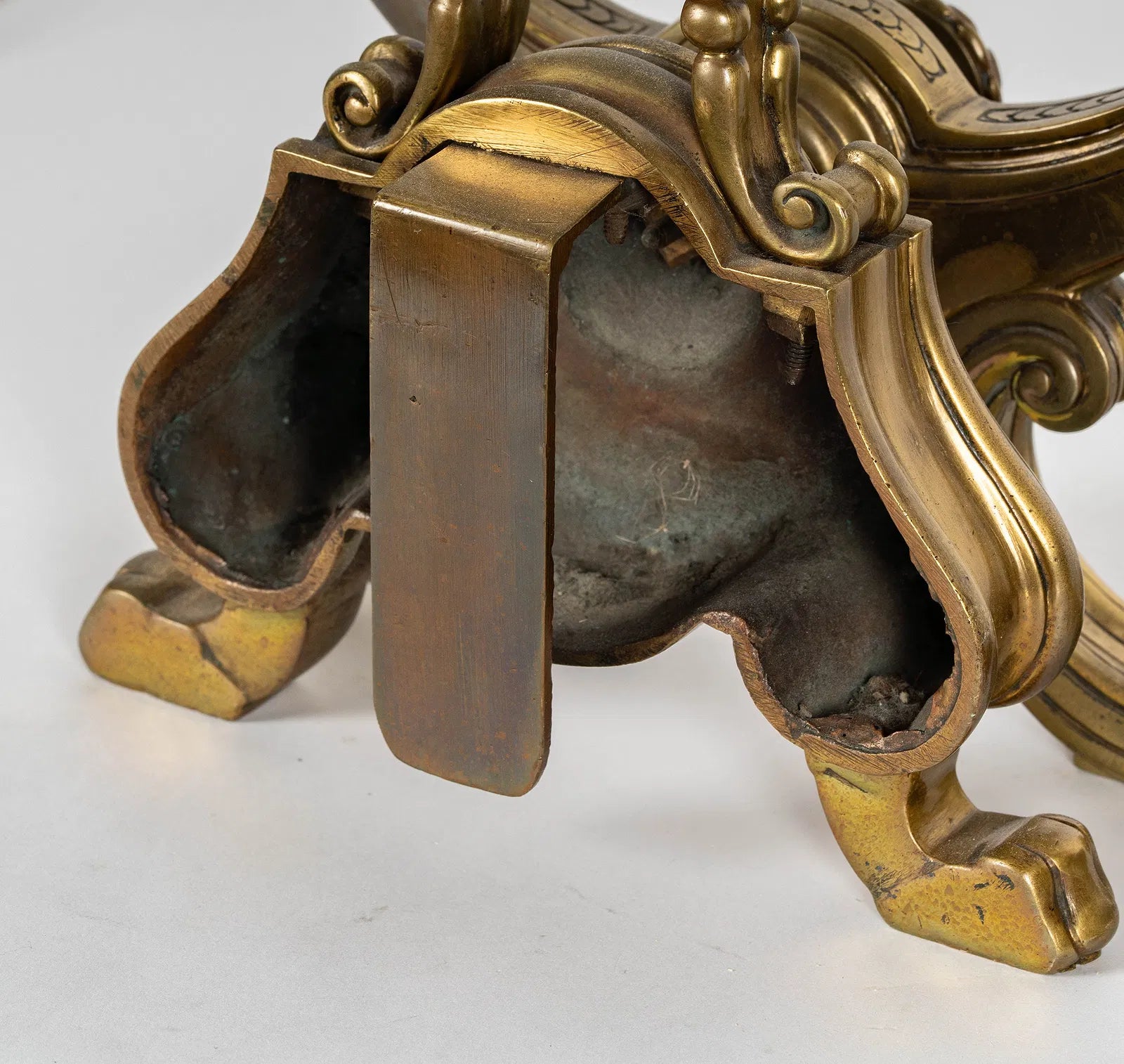 AA3-020: Pair of Early 19th Century English Regency Finely Crafted Brass Andirons