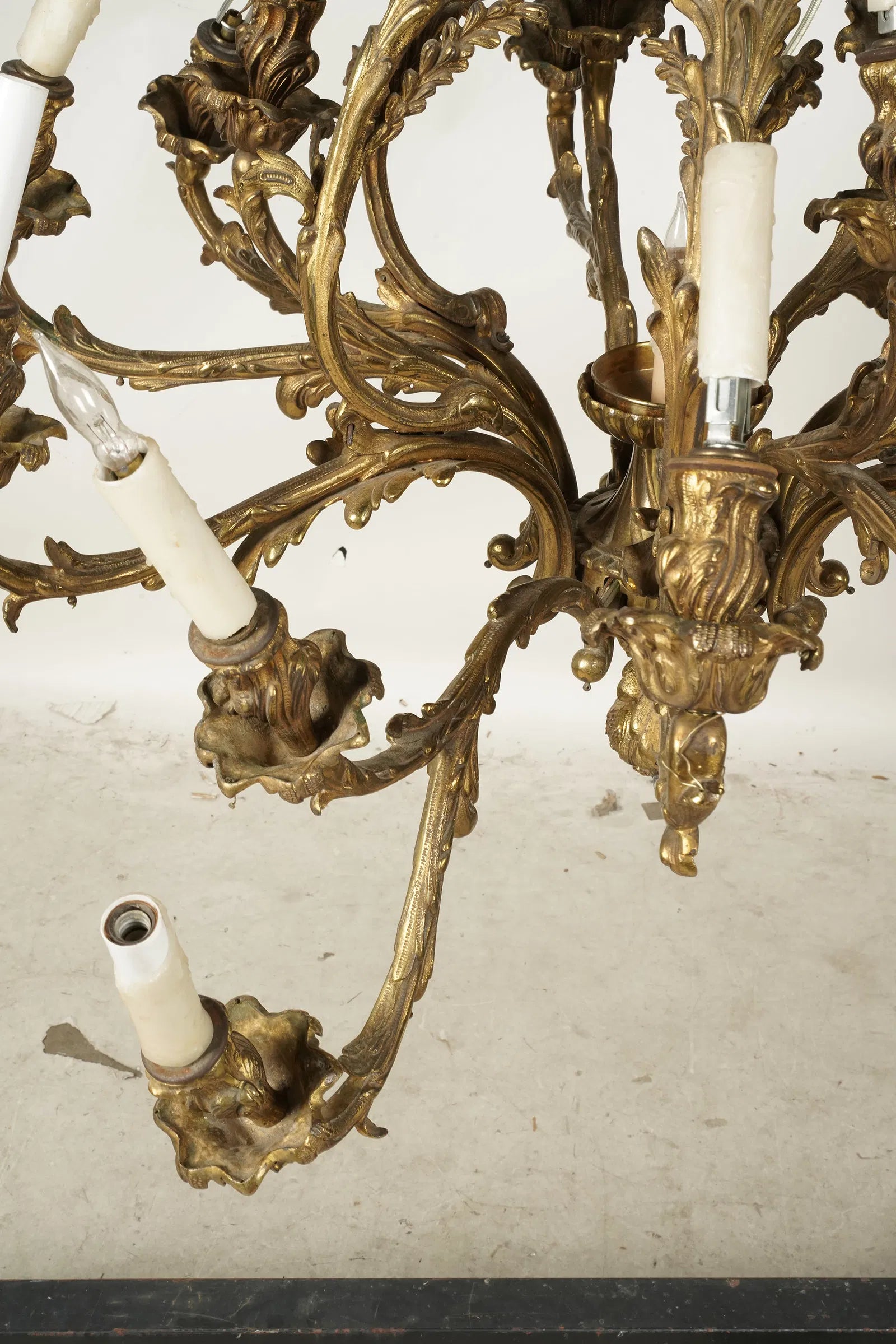AL1-094: Antique Gilt Brass and Crystal Eighteen Light Rococo Chandelier