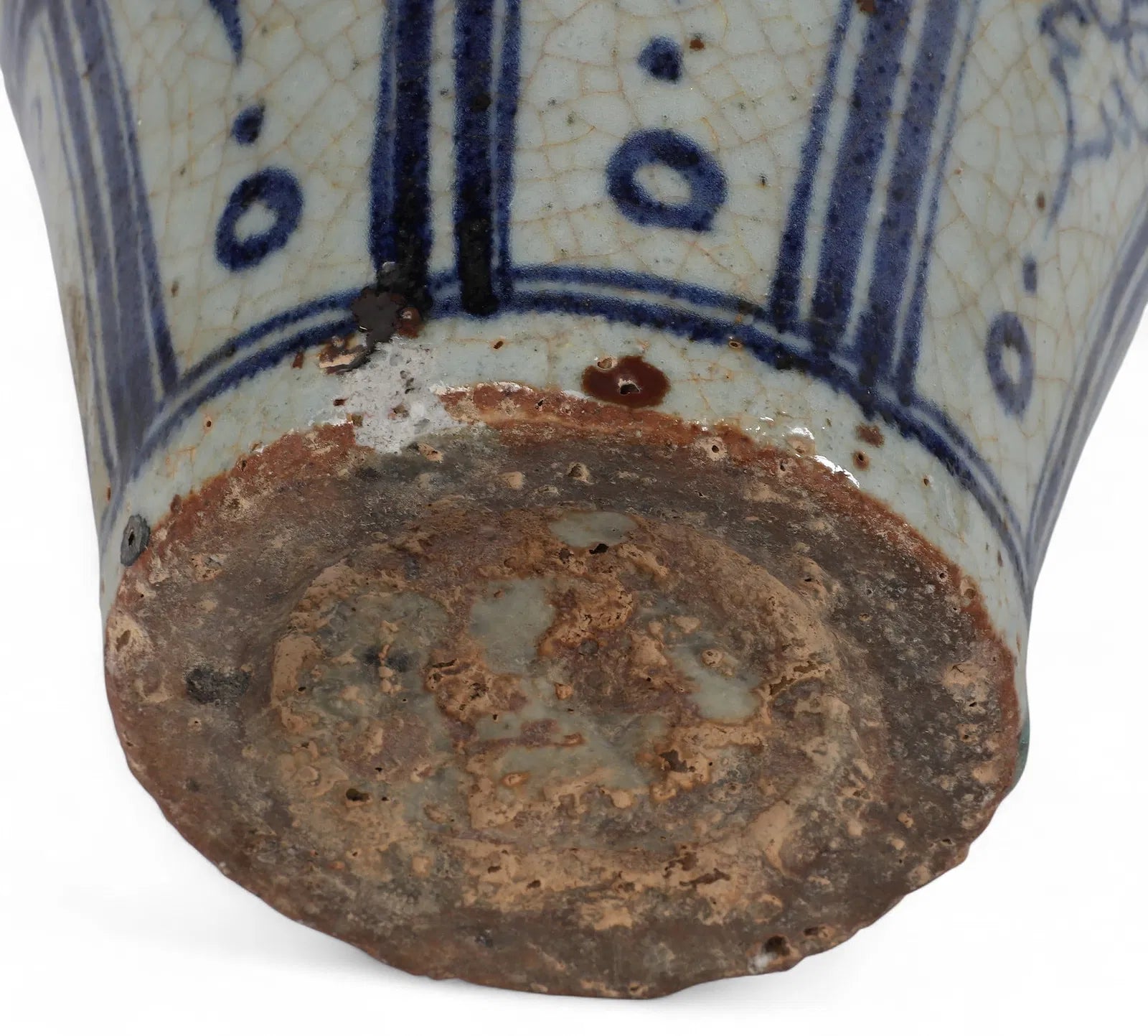 DA5-030: Chinese Blue and White Glazed Porcelain Vase