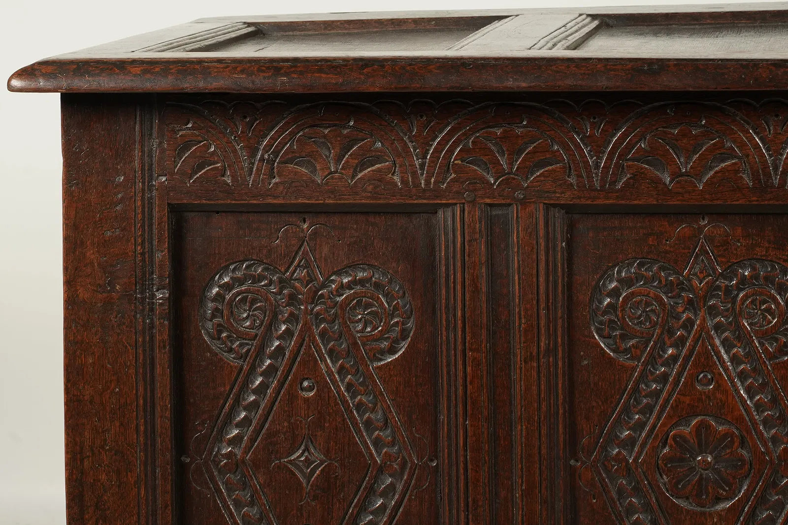 AF4-044: Antique Carved Oak Jacobean Blanket Chest Early 19th Century