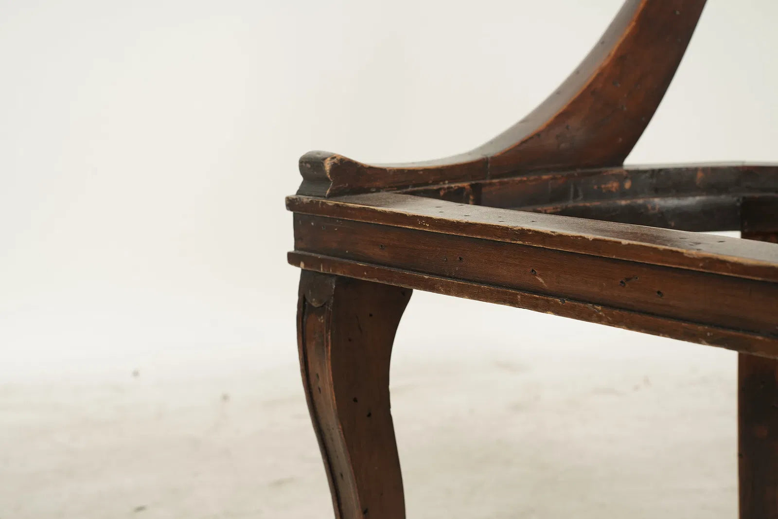 AF2-305: Italian French Provincial Style Carved Walnut Childs Chair