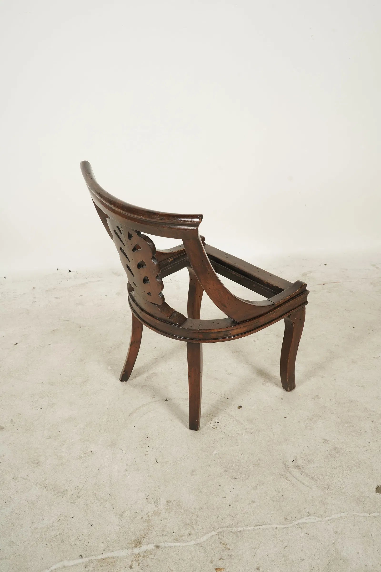 AF2-305: Italian French Provincial Style Carved Walnut Childs Chair