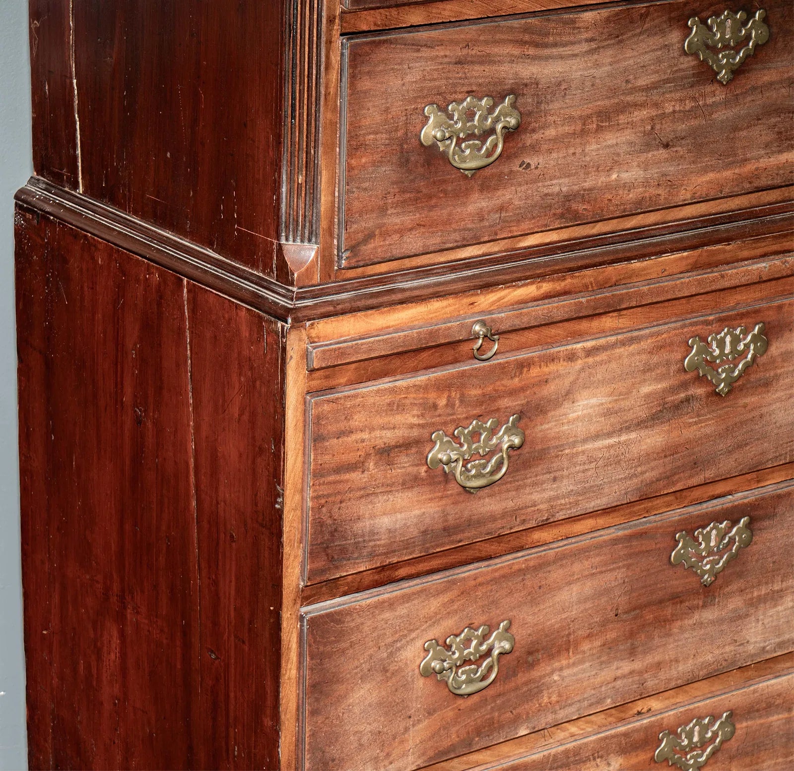 AF4-049: Antique American Georgian Style Mahogany Chest on Chest Late 18th Century
