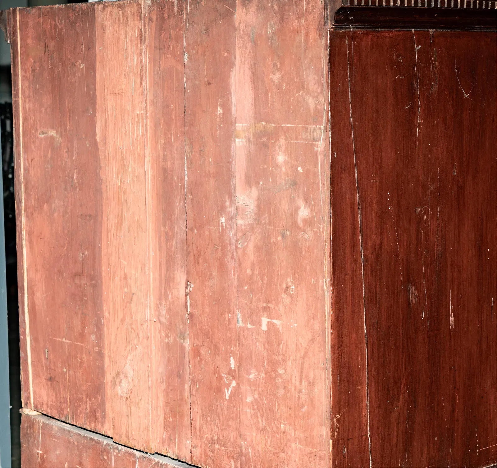 AF4-049: Antique American Georgian Style Mahogany Chest on Chest Late 18th Century