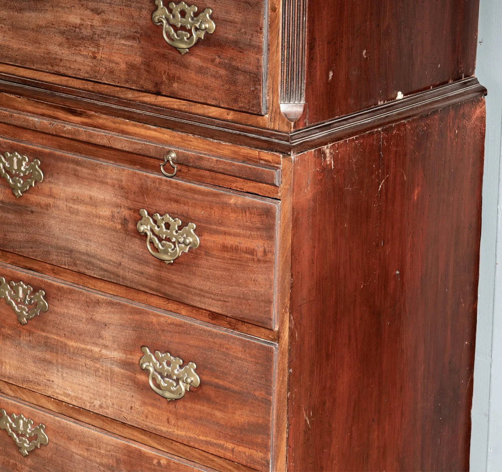 AF4-049: Antique American Georgian Style Mahogany Chest on Chest Late 18th Century