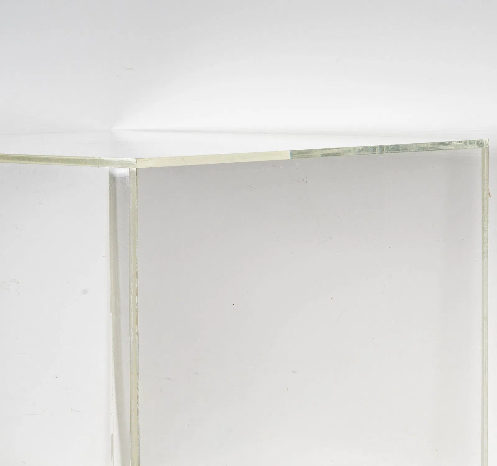 AF1-181: Vintage Pair of Lucite Cubed End Tables on Lucite Stub Feet