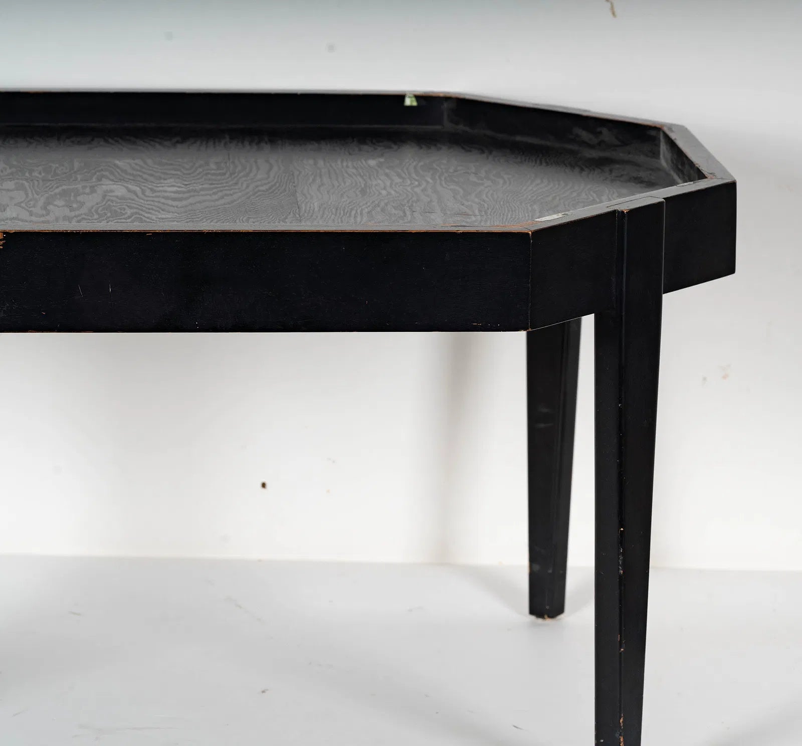 AF1-183: Antique English Tole Tray Table With Hand Painted Fox Hunt Scene Early 19th Century