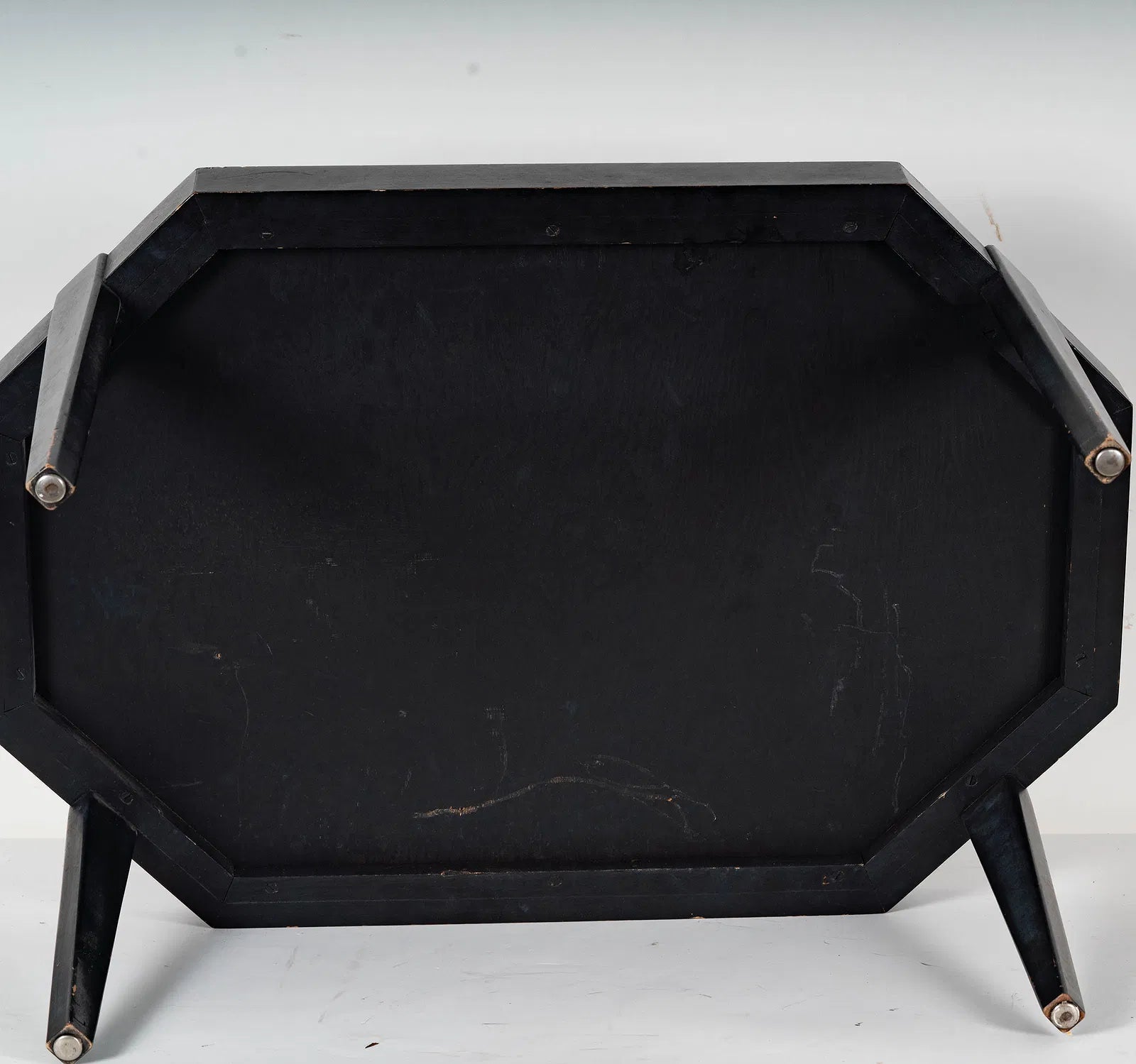 AF1-183: Antique English Tole Tray Table With Hand Painted Fox Hunt Scene Early 19th Century