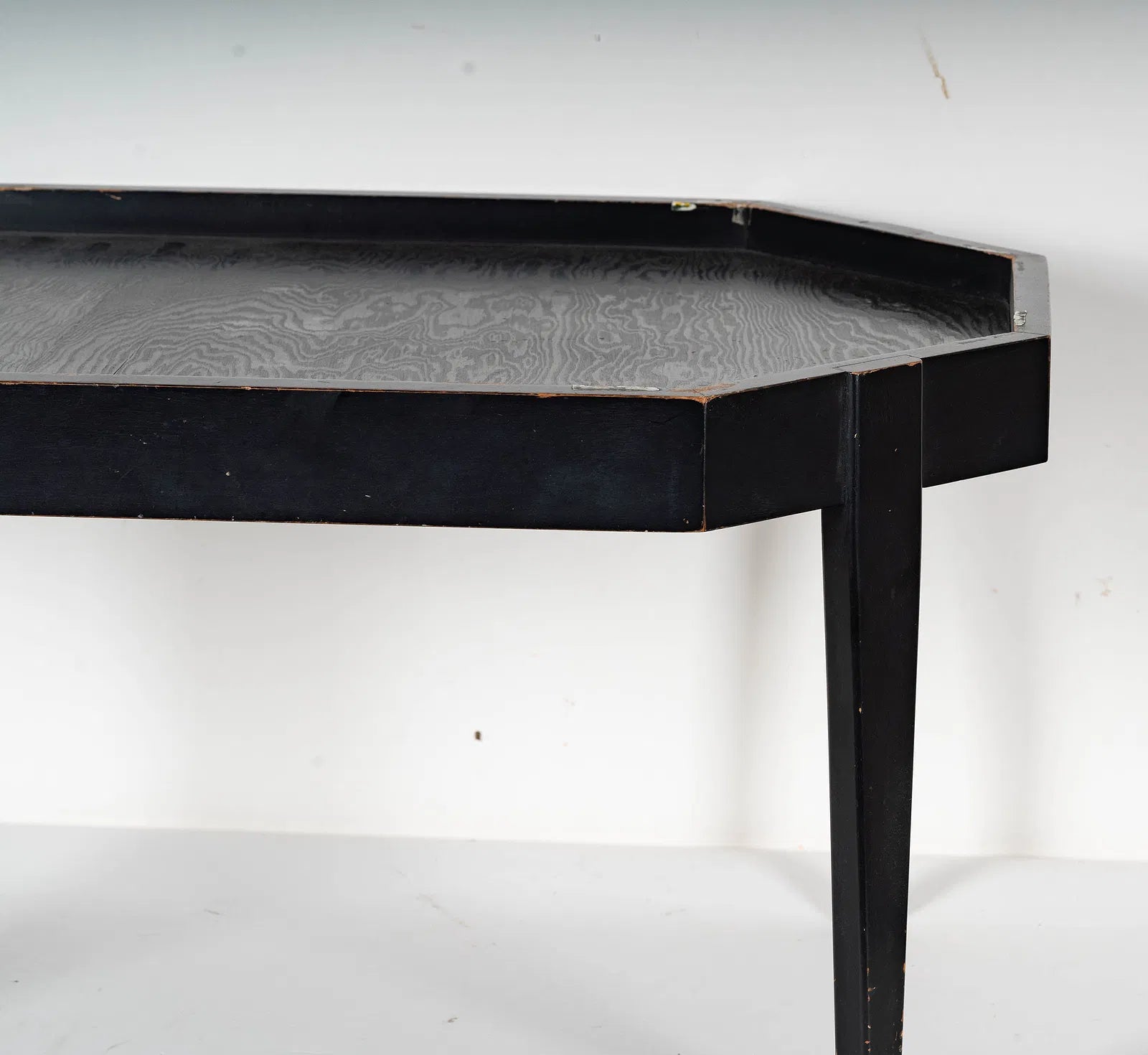 AF1-183: Antique English Tole Tray Table With Hand Painted Fox Hunt Scene Early 19th Century