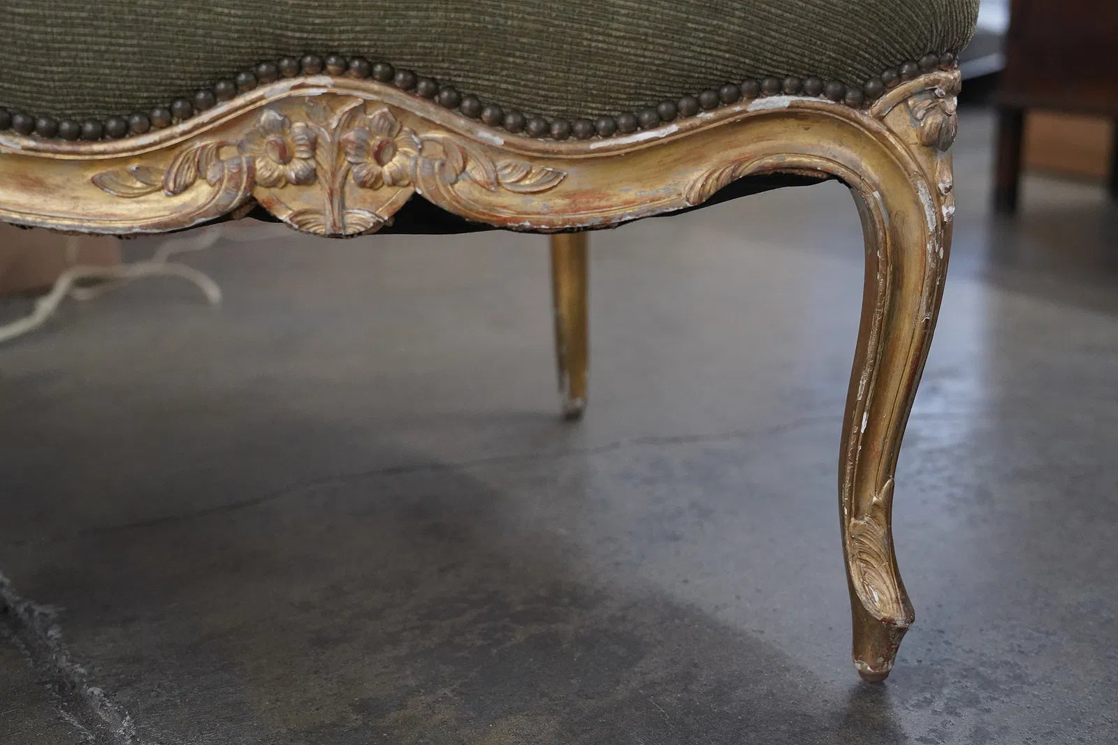 AF2-304: Antique French Rococo Louis XV Style Giltwood Canape Late 19th Century