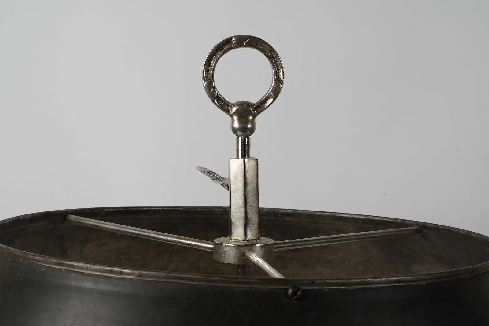 AL2-059: Antiqued Silver Plated Bouillotte Lamp With Tole Shade