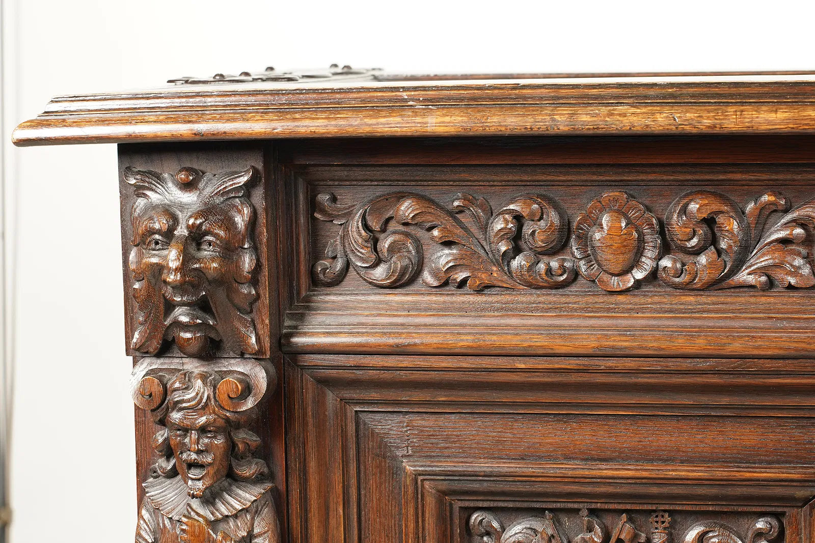 AF4-091: Antique Pair of Renaissance Revival Highly Carved Oak Coffers Circa 1913