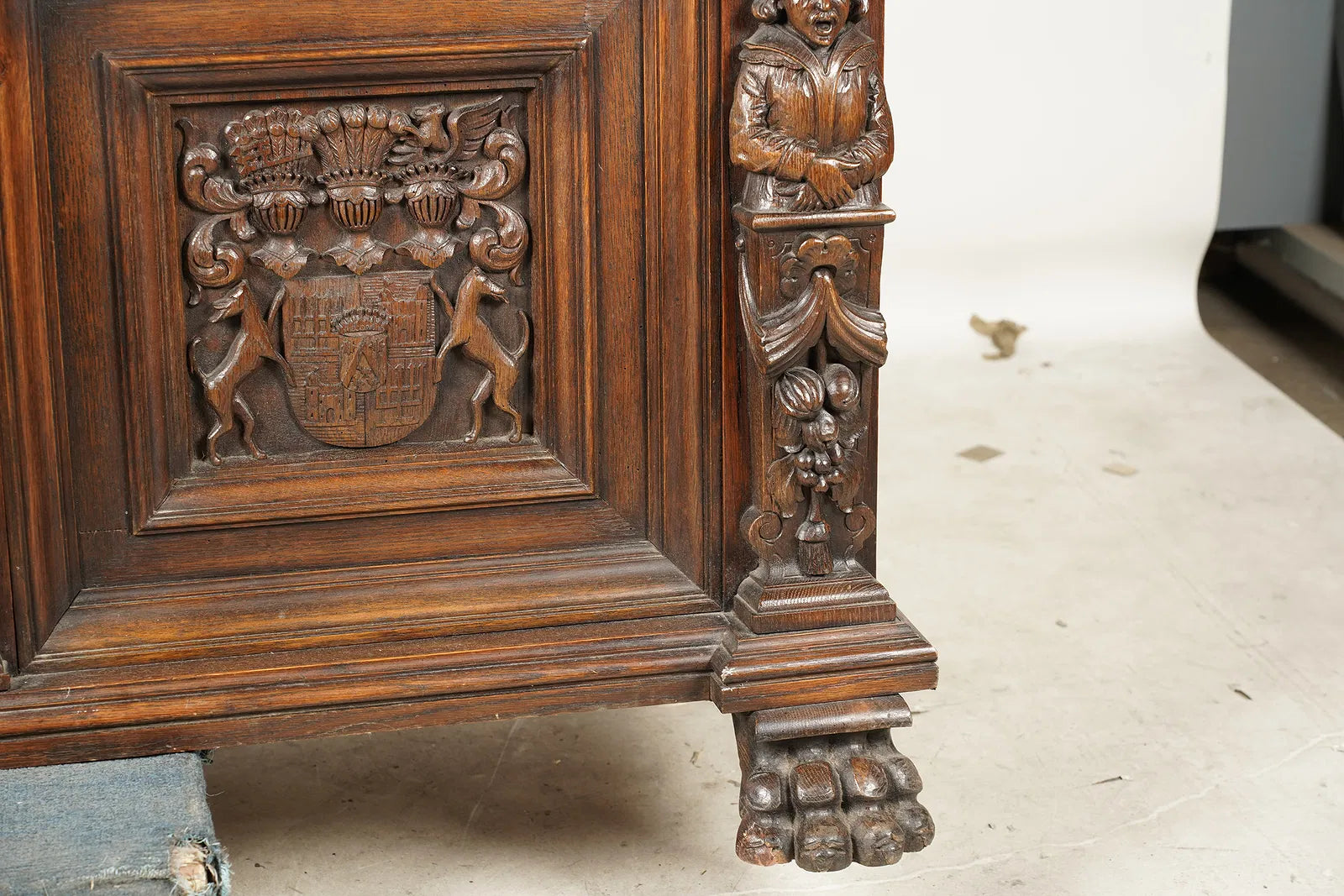AF4-091: Antique Pair of Renaissance Revival Highly Carved Oak Coffers Circa 1913