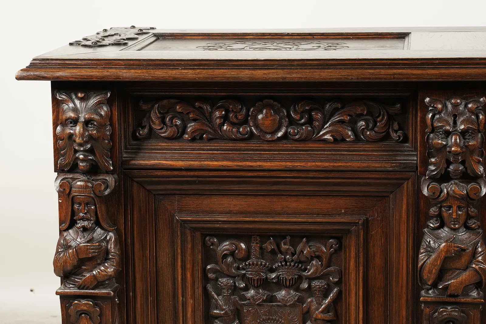 AF4-091: Antique Pair of Renaissance Revival Highly Carved Oak Coffers Circa 1913