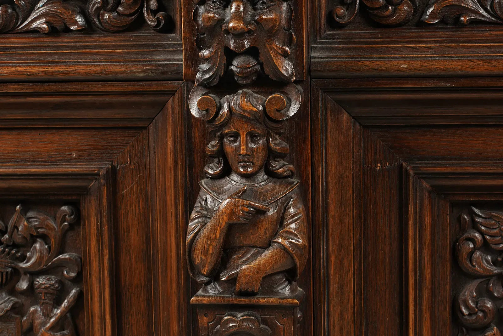 AF4-091: Antique Pair of Renaissance Revival Highly Carved Oak Coffers Circa 1913