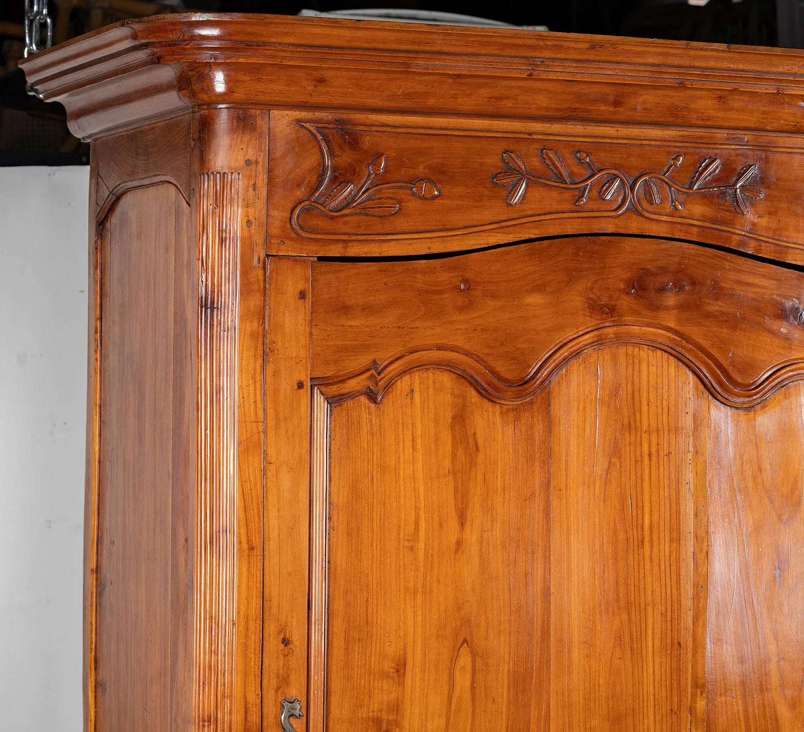 AF3-049: Antique Late 18th Century Single Door French Provincial Fruitwood Bonnetiere