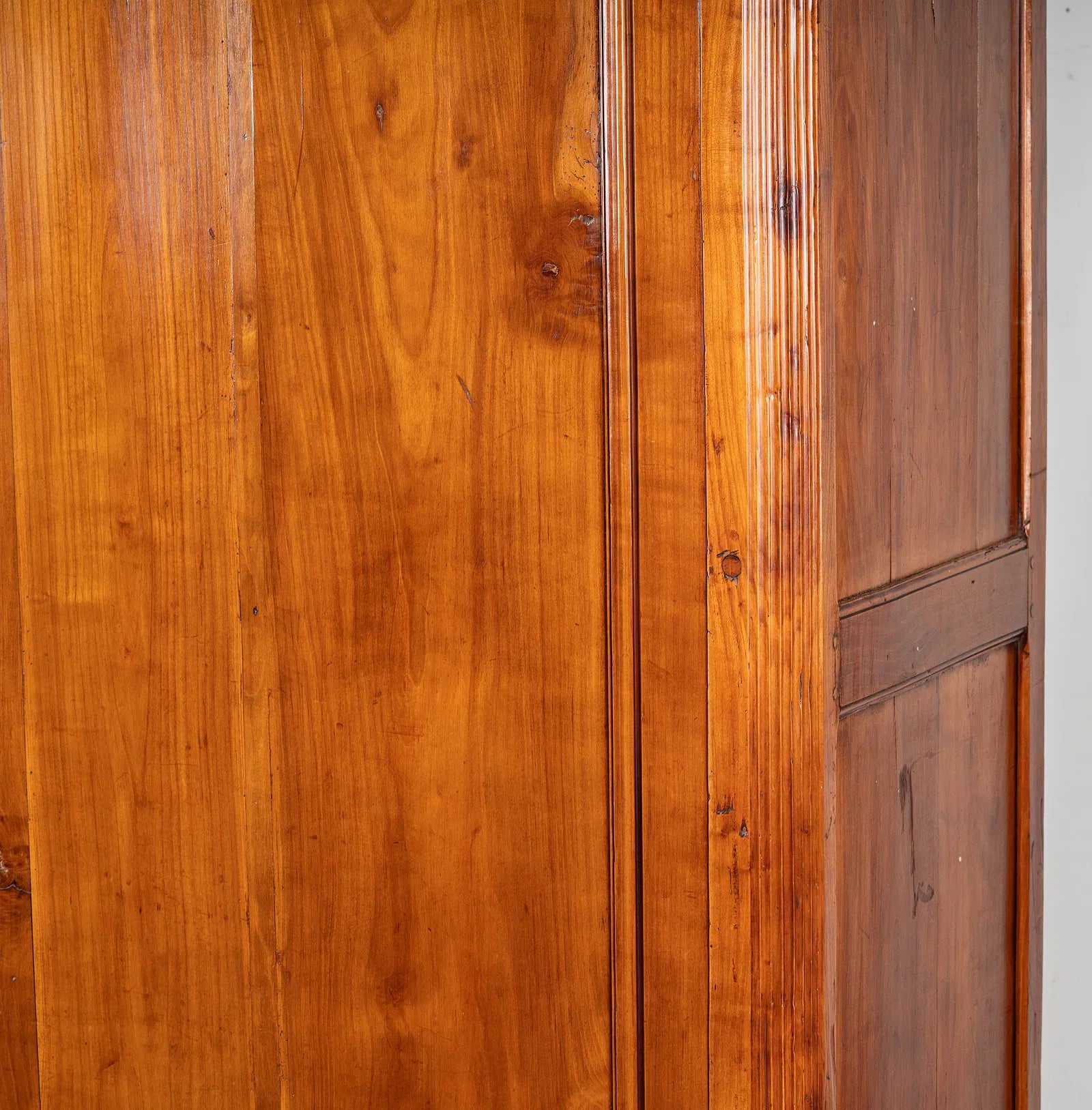 AF3-049: Antique Late 18th Century Single Door French Provincial Fruitwood Bonnetiere