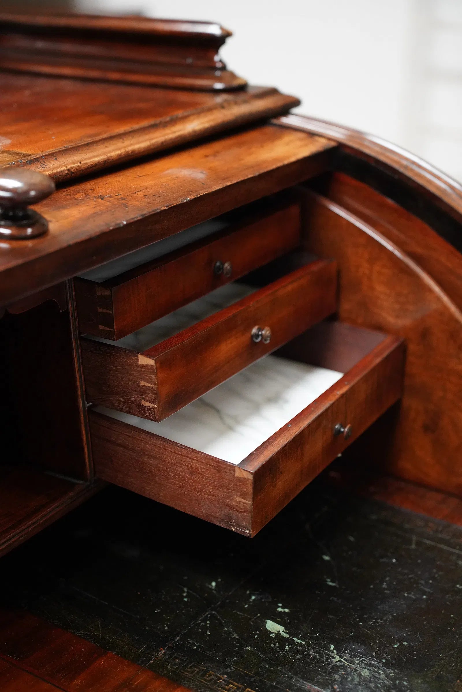 AF5-055: Antique English Mahogany Early Victorian Roll Top Desk By James Winter & Son