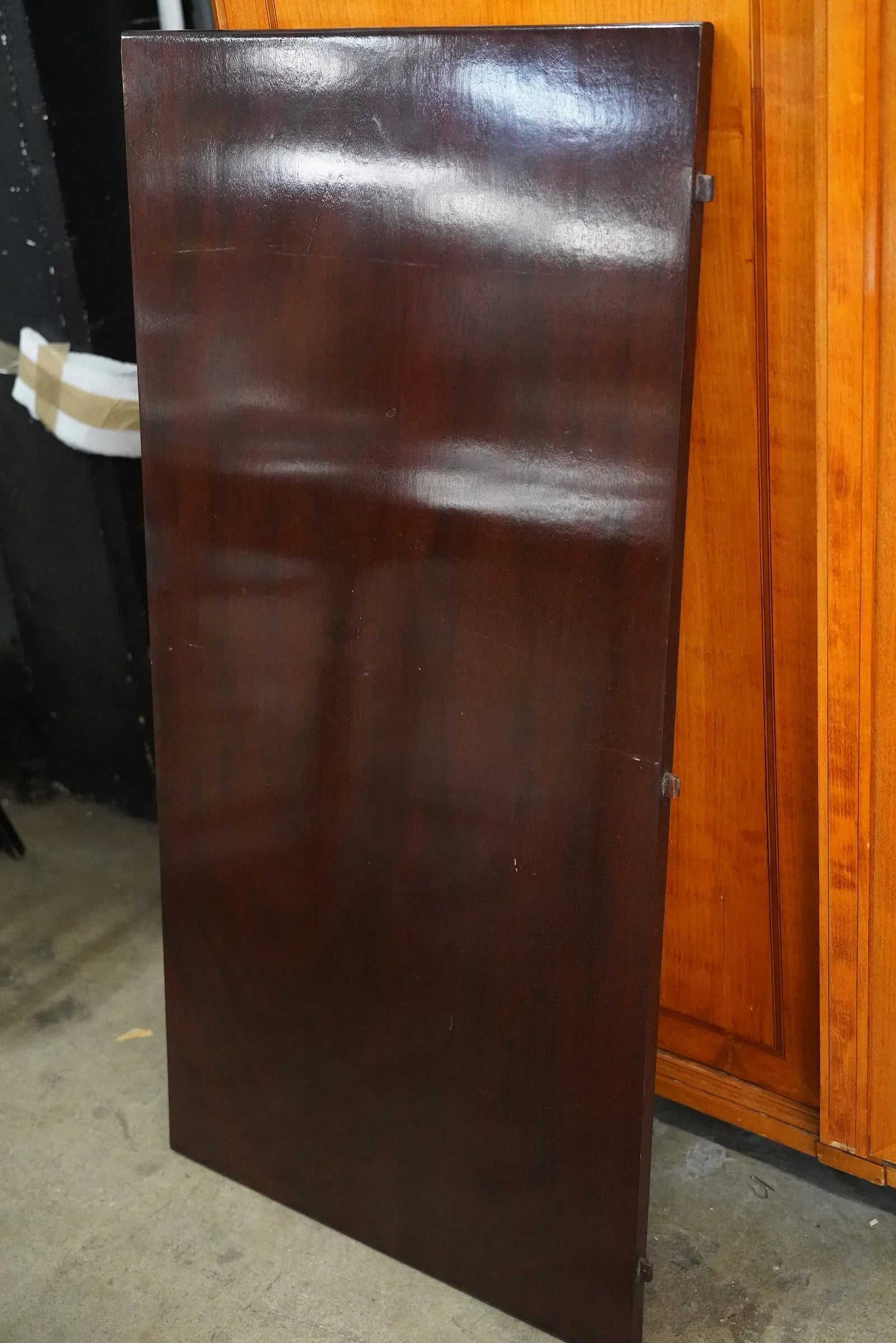 AF1-339: Antique American Federal Mahogany Banquet Dining Table