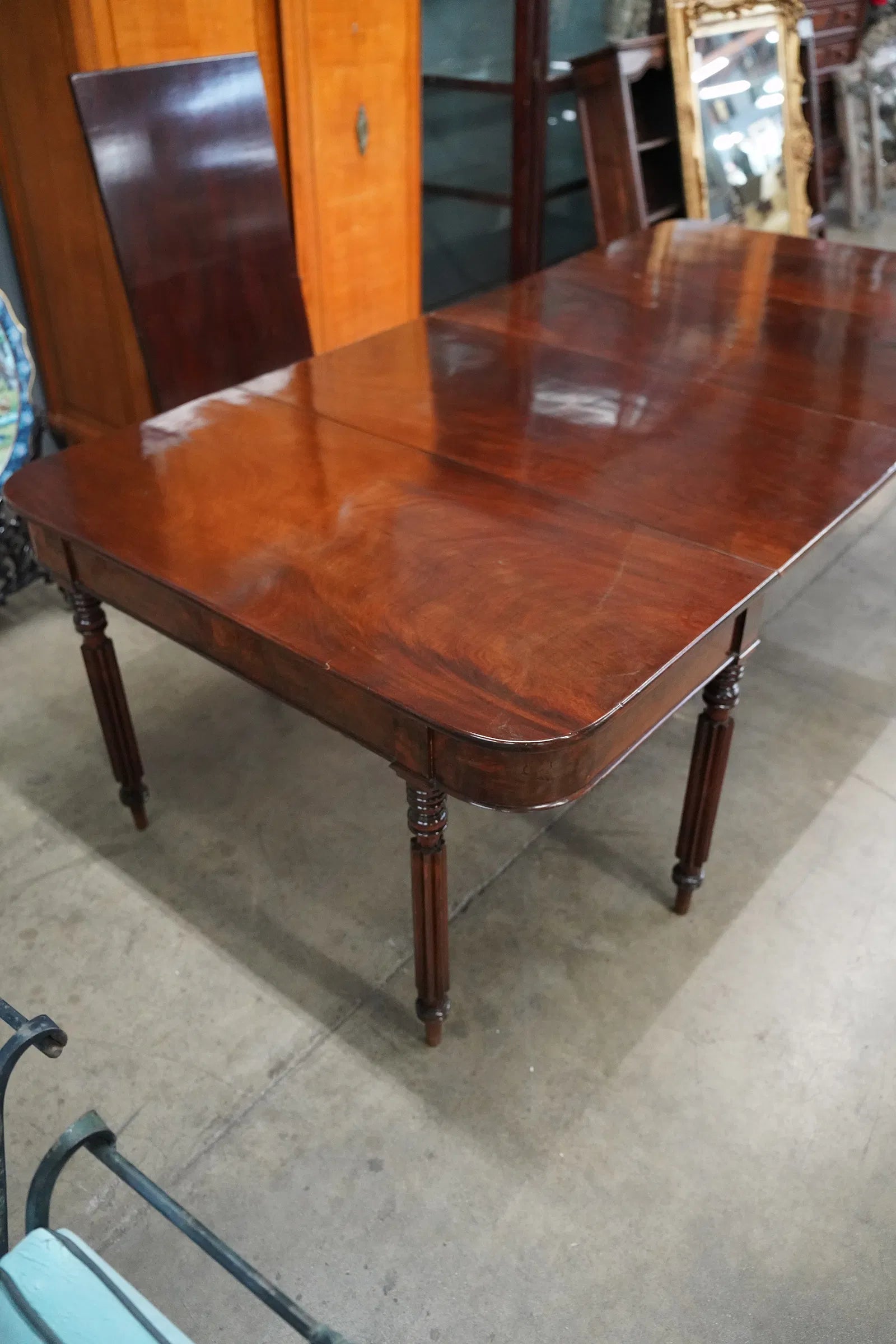AF1-339: Antique American Federal Mahogany Banquet Dining Table