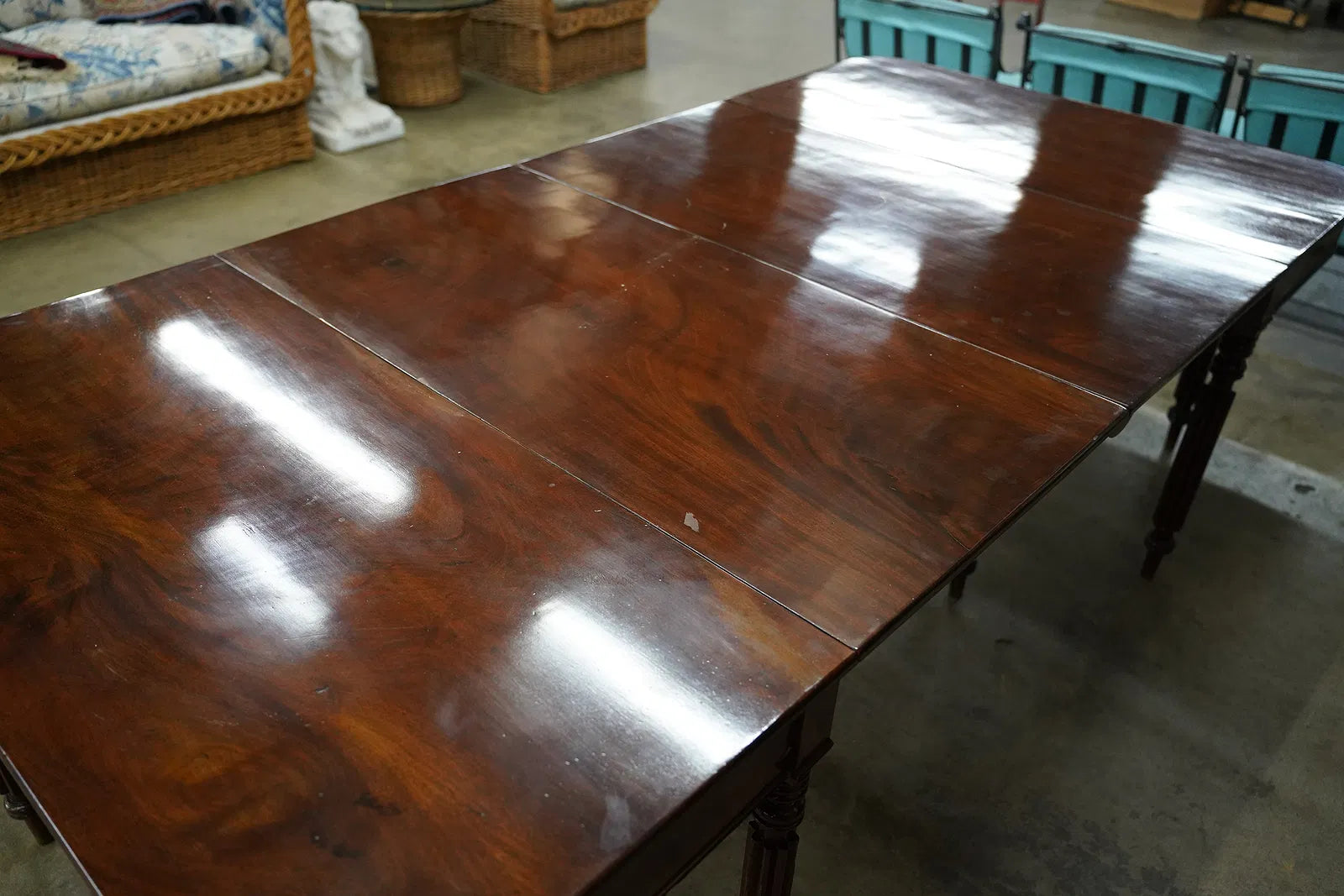 AF1-339: Antique American Federal Mahogany Banquet Dining Table