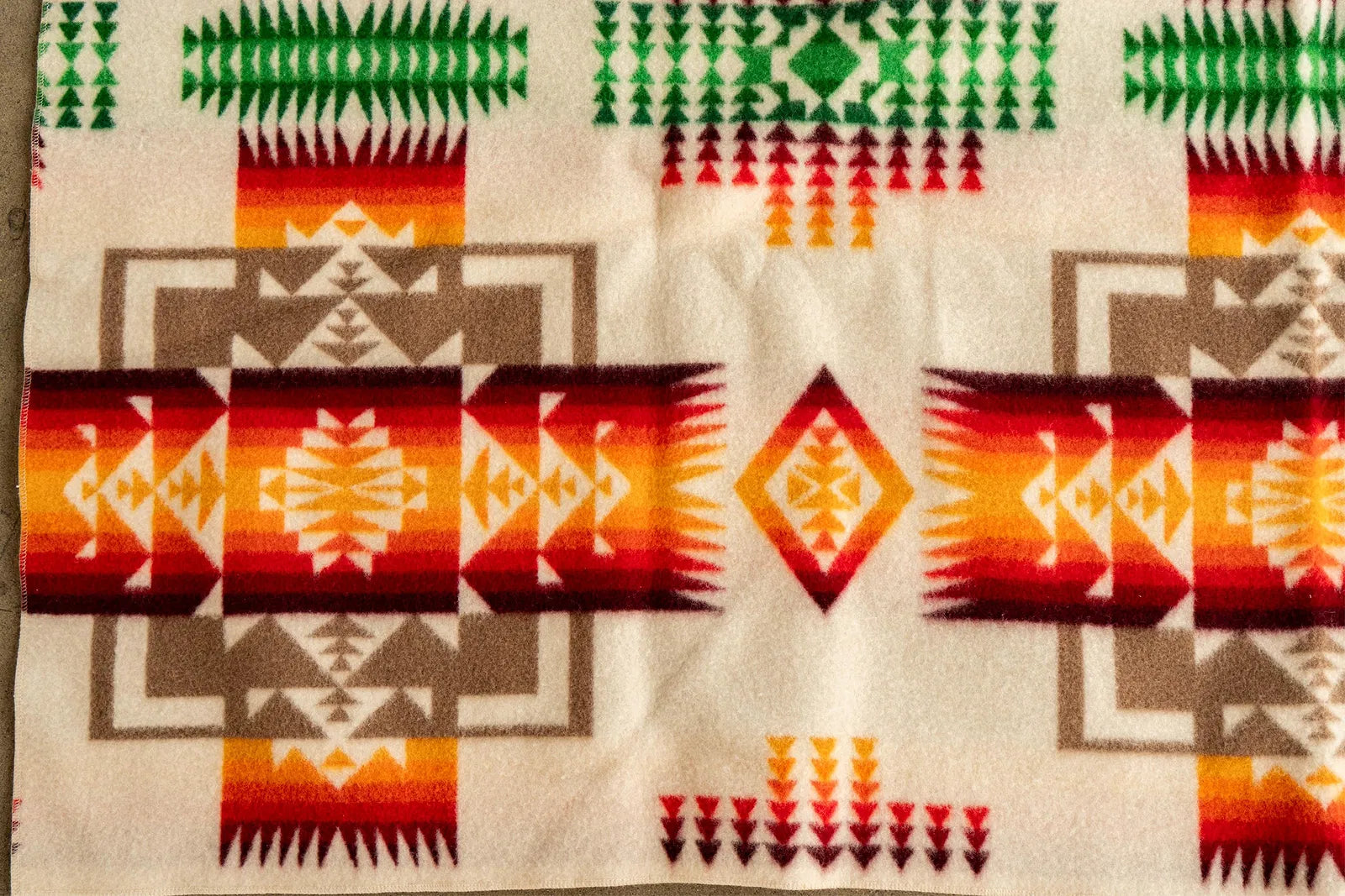 TX6-005: Pendleton Beaver State Woven Wool Chief Joseph Blanket