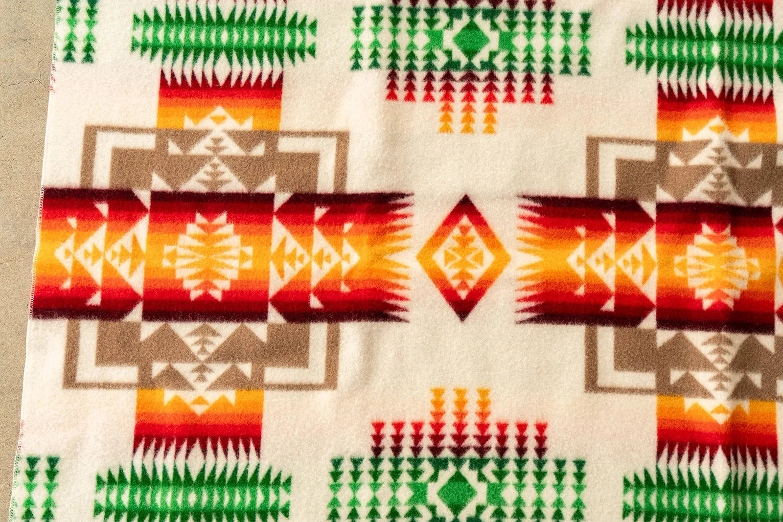 TX6-005: Pendleton Beaver State Woven Wool Chief Joseph Blanket