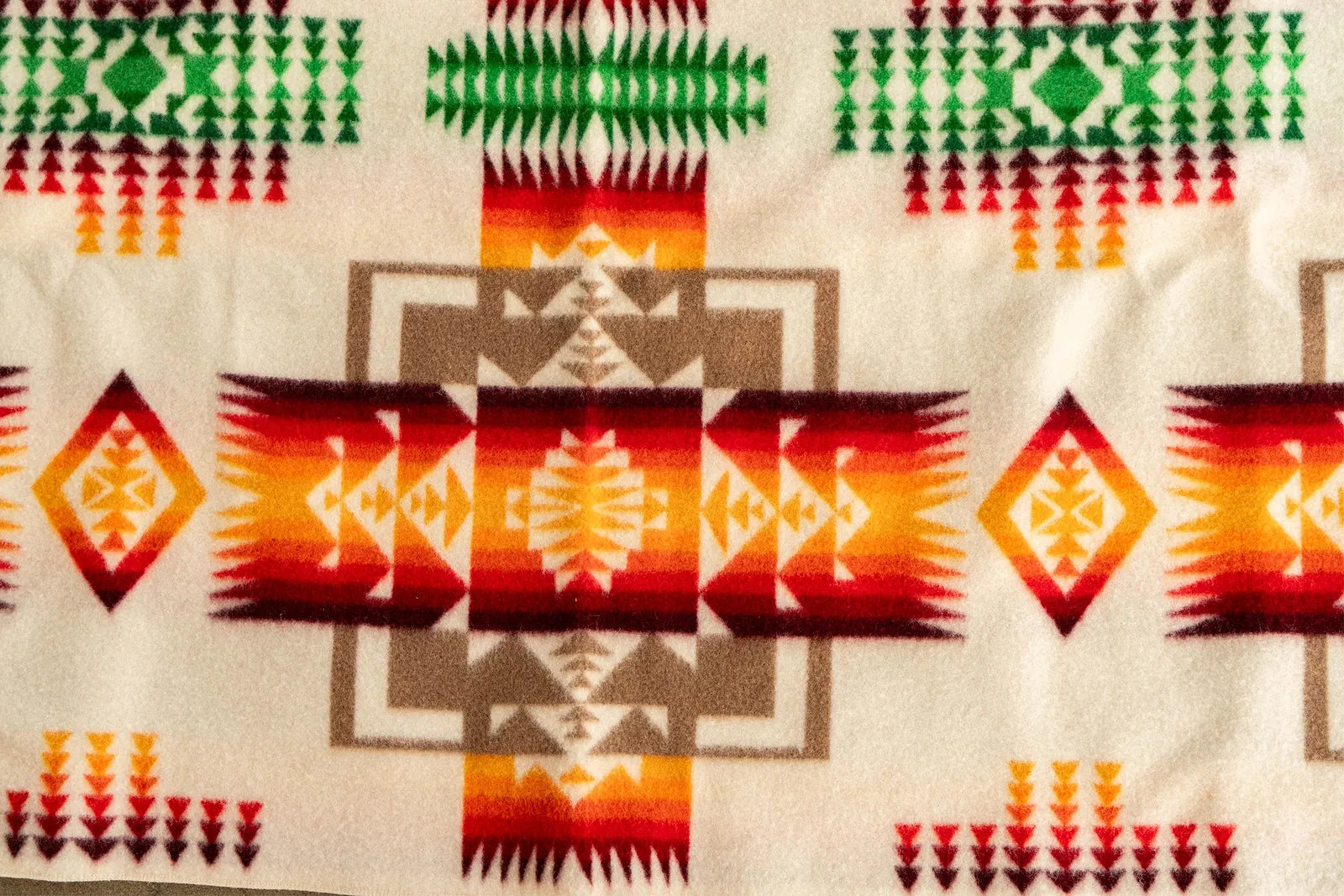 TX6-005: Pendleton Beaver State Woven Wool Chief Joseph Blanket