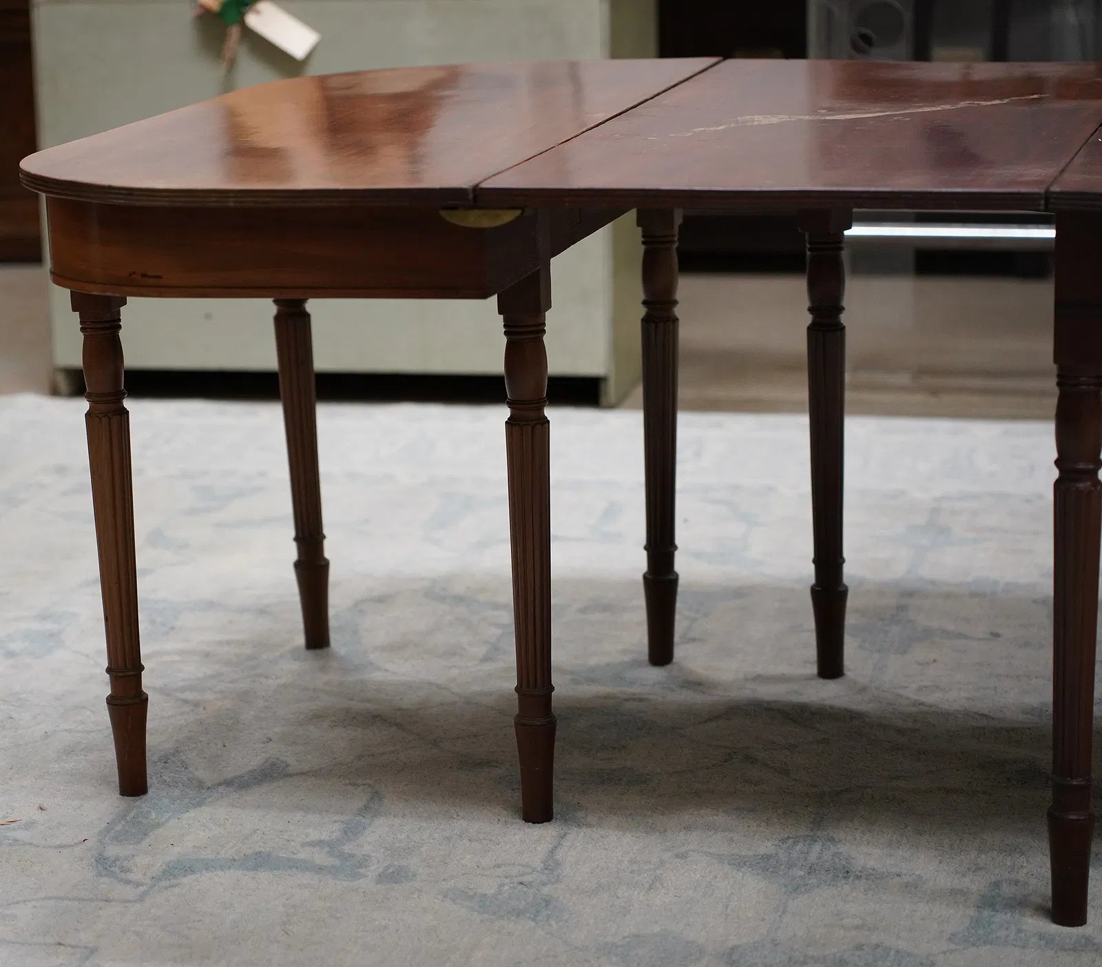 AF1-185: Antique Early 19th Century American Federal Mahogany Banquet Table