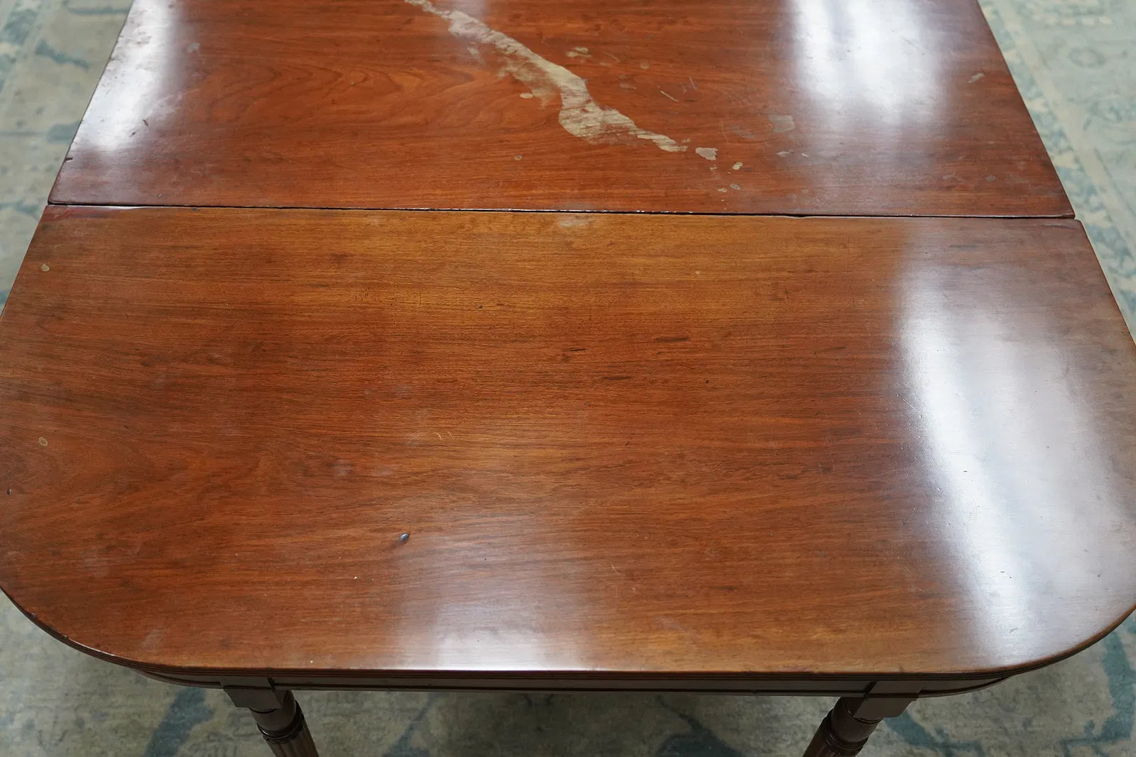 AF1-185: Antique Early 19th Century American Federal Mahogany Banquet Table