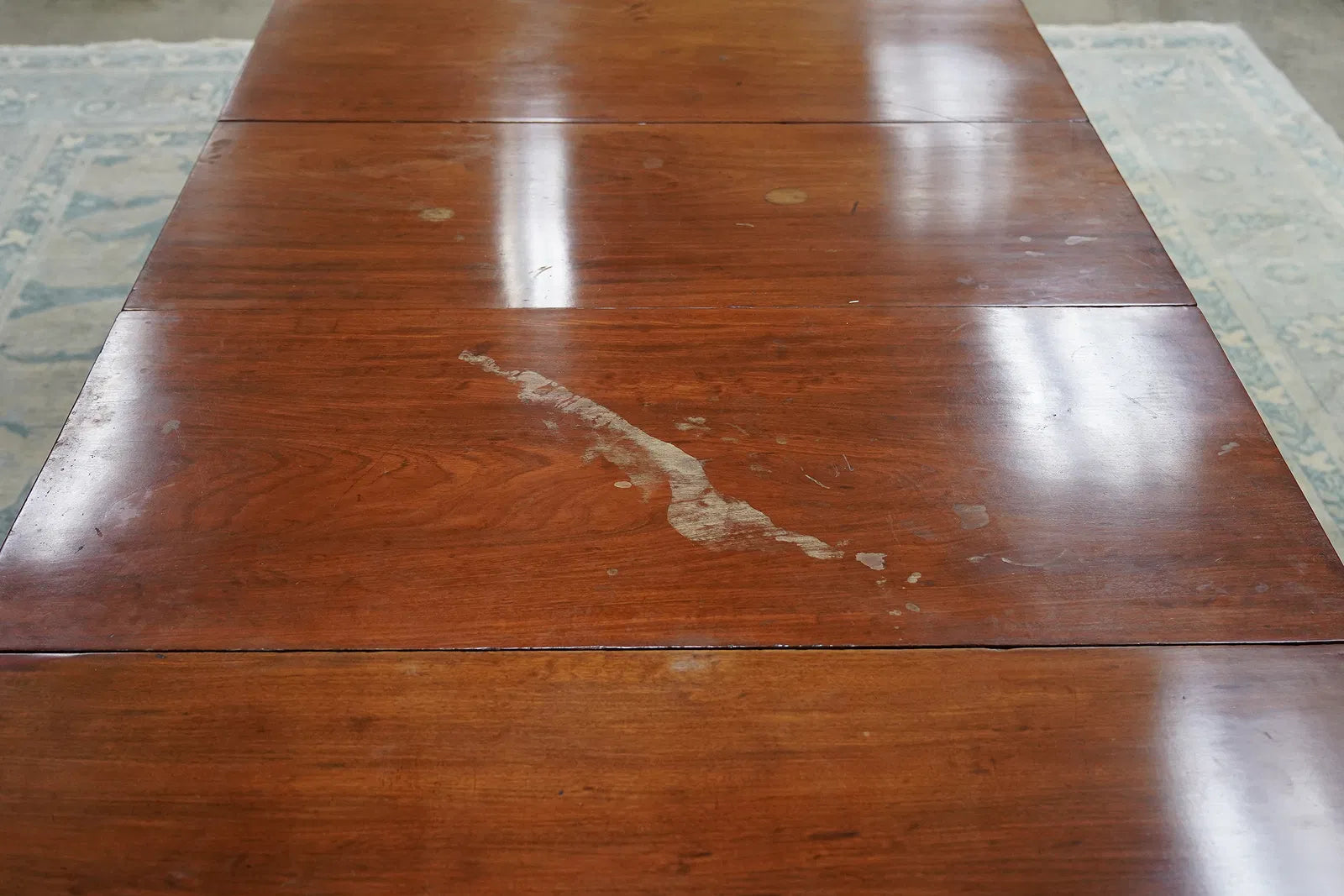 AF1-185: Antique Early 19th Century American Federal Mahogany Banquet Table