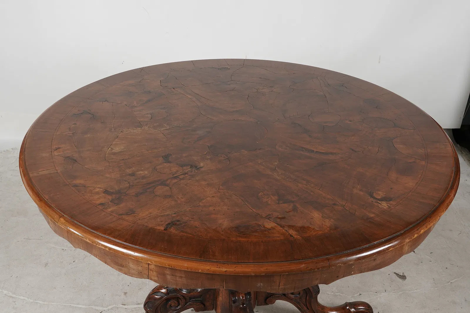 AF1-164:Antique English Victorian Carved Walnut Burl 48" Round Dining Table