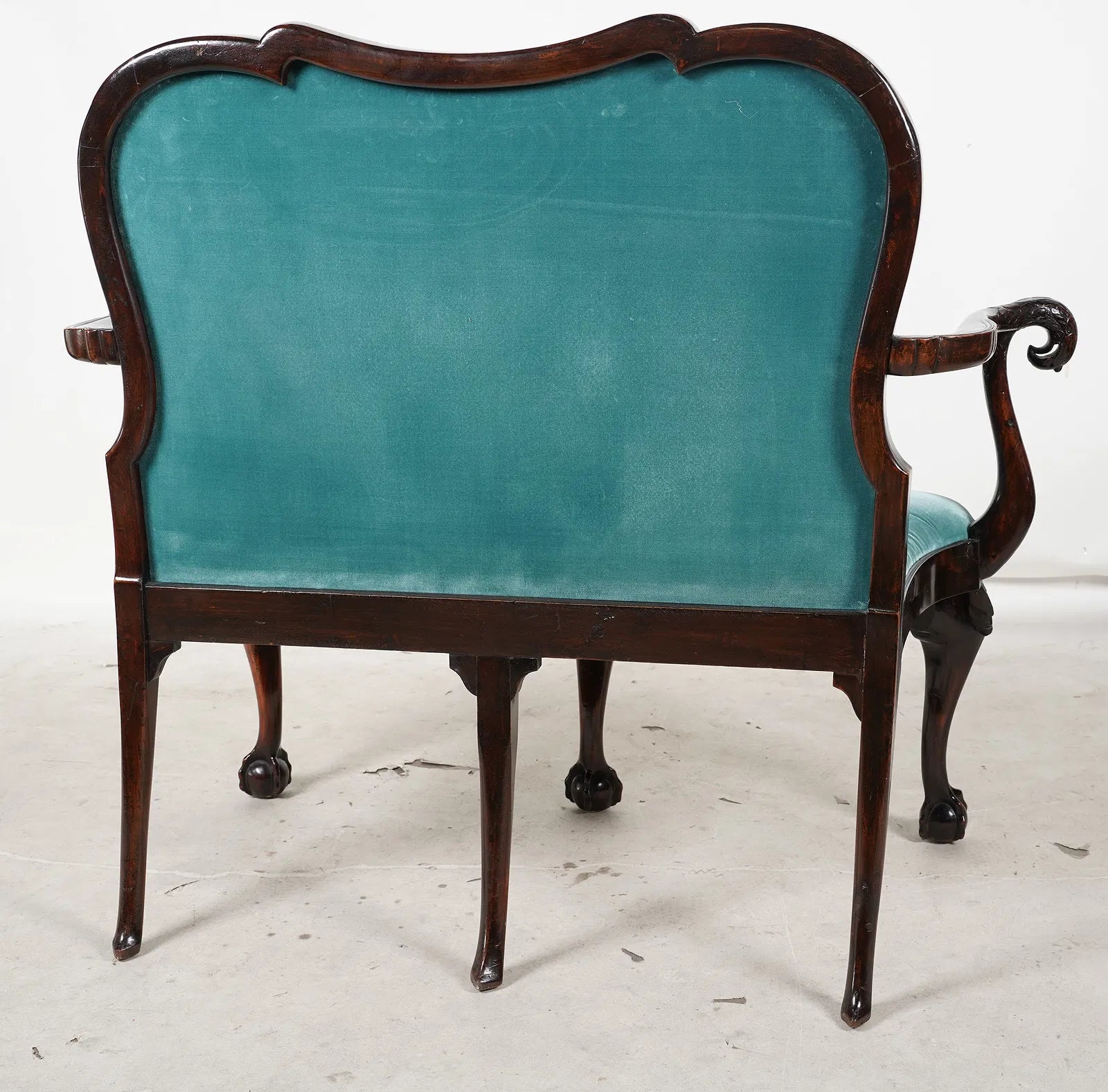 AF2-106: Antique English Georgian Intricately Carved Mahogany Settee With Eagle Head Arms Late 18th Century