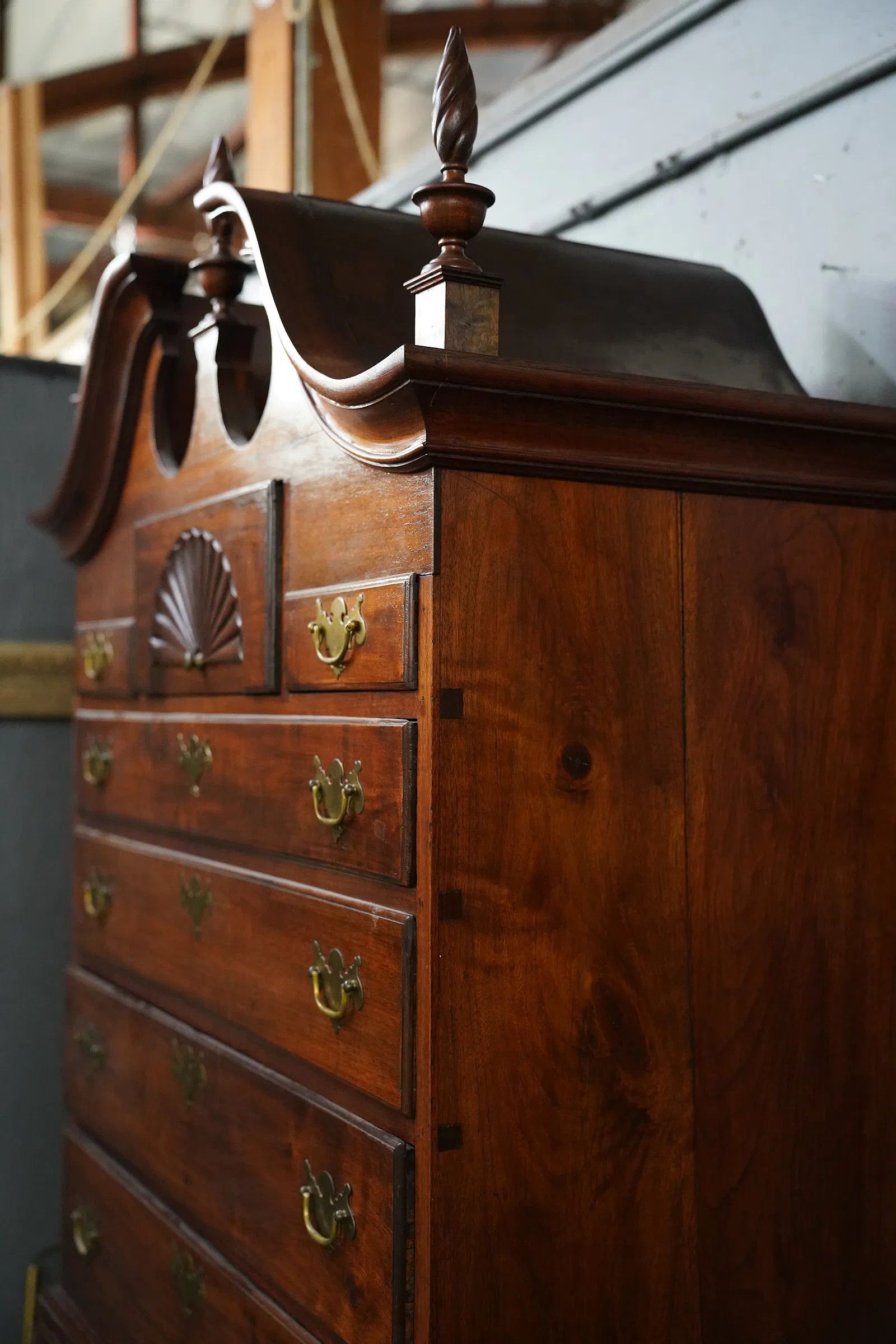AF4-052: Antique Early 18th Century Massachusetts Walnut Bonnet Top Highboy