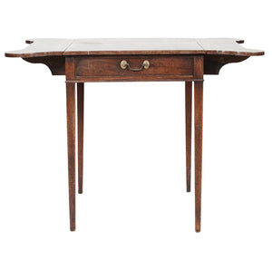 AF1-201: Antique American Federal Mahogany Drop Leaf Table Late 18th Century