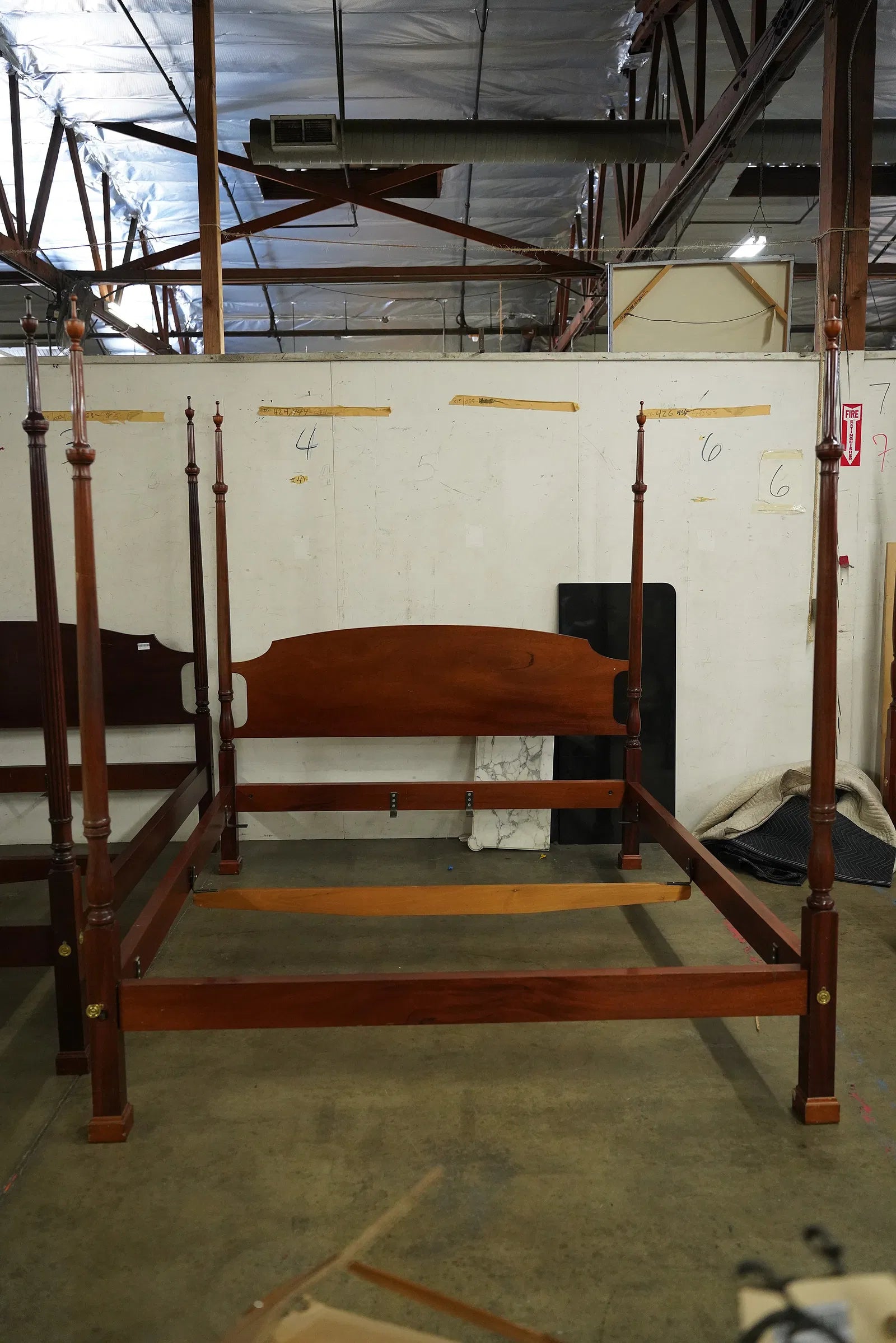 AF6-024: Vintage Reid Classics Furniture Mahogany Four Poster King Bed Late 20th Century