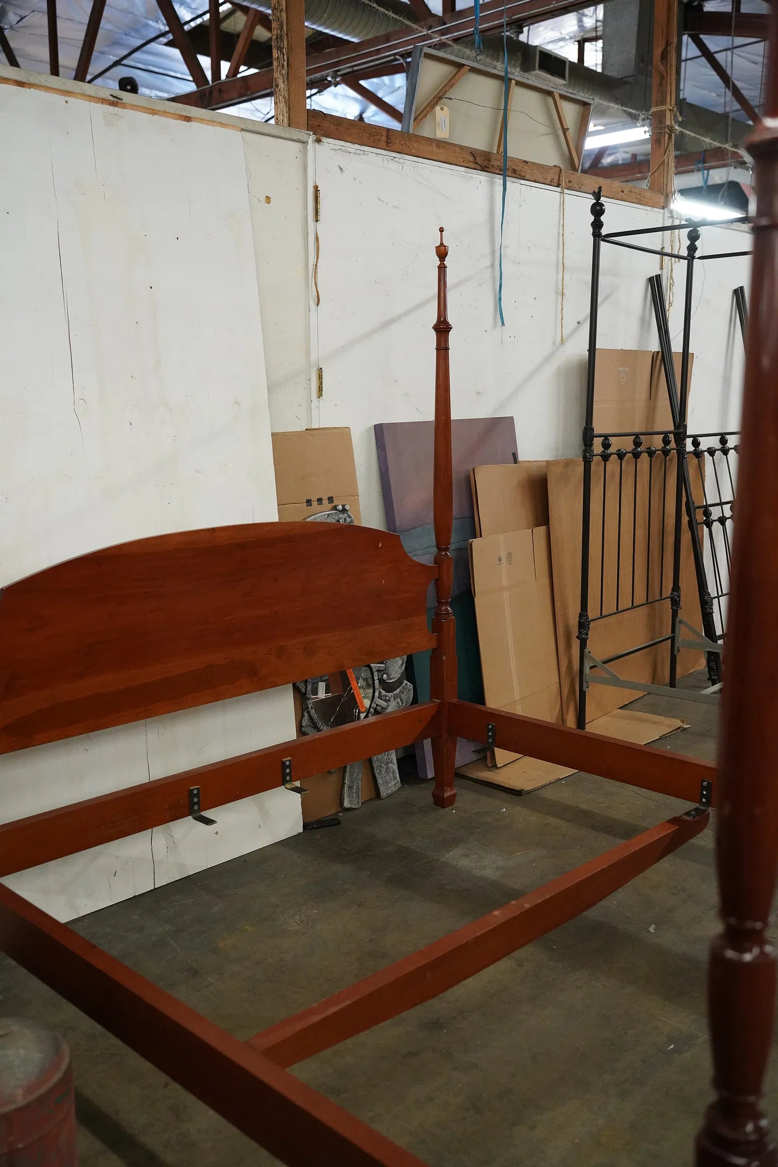 AF6-026: Vintage Cherry Fruit Wood Reid Classics Furniture Four Poster King Bed Late 20th Century