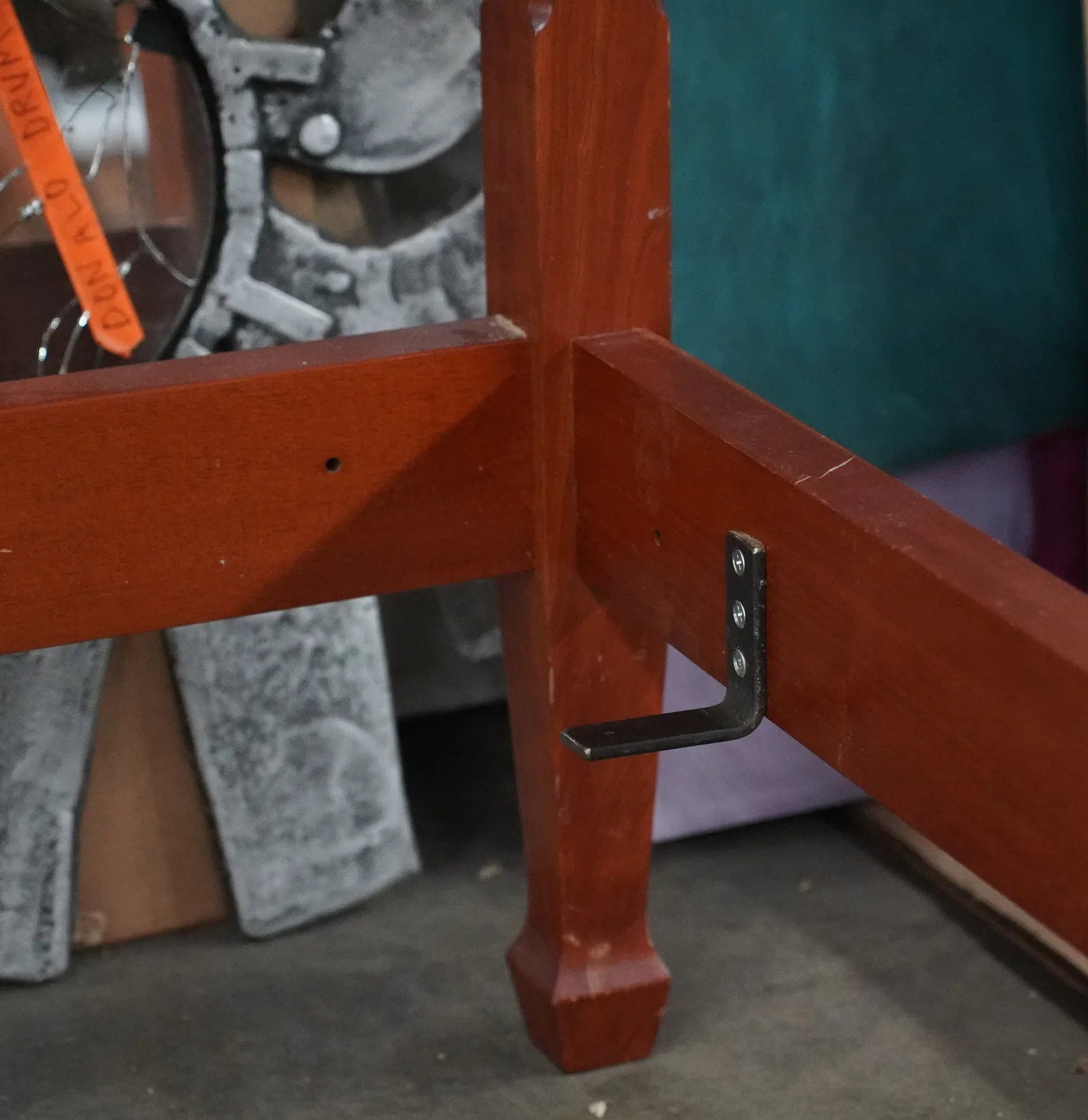 AF6-026: Vintage Cherry Fruit Wood Reid Classics Furniture Four Poster King Bed Late 20th Century