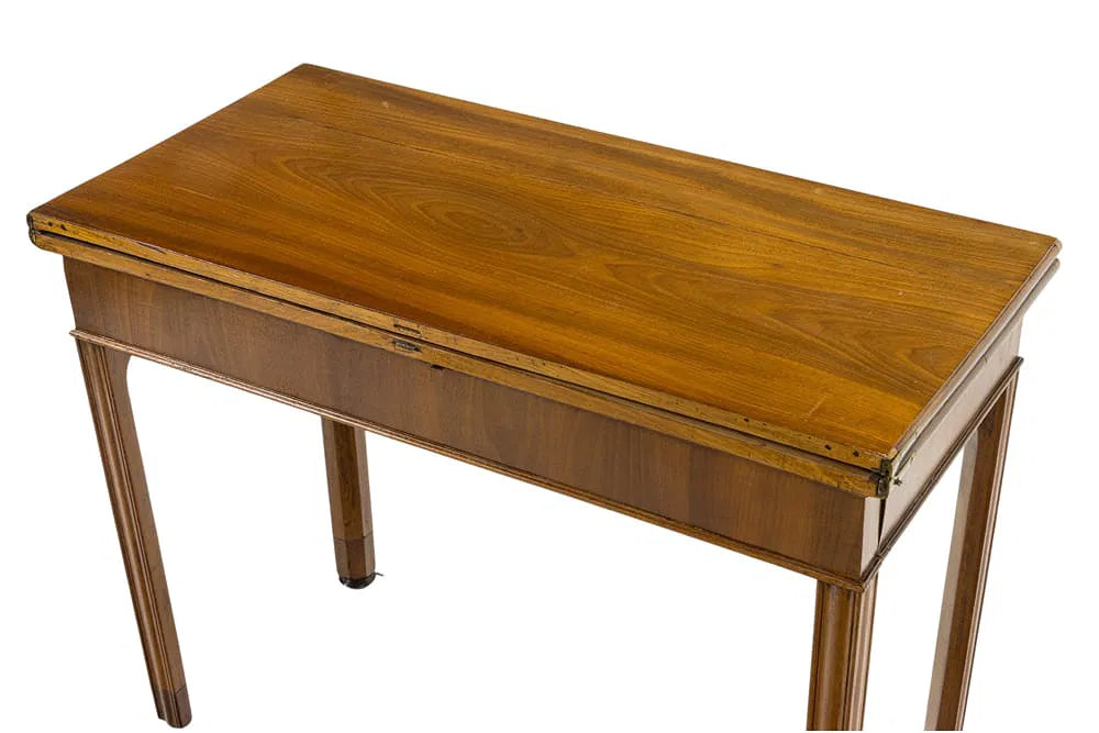 AF1-203: Antique Georgian Mahogany Flip Top Extension Game Table Late 18th Century