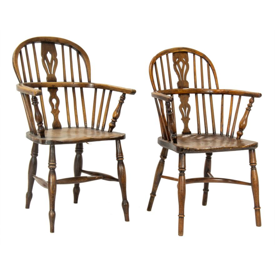 AF2-006: Antique Near Pair of Early 19th Century American Sack Back Windsor Chairs