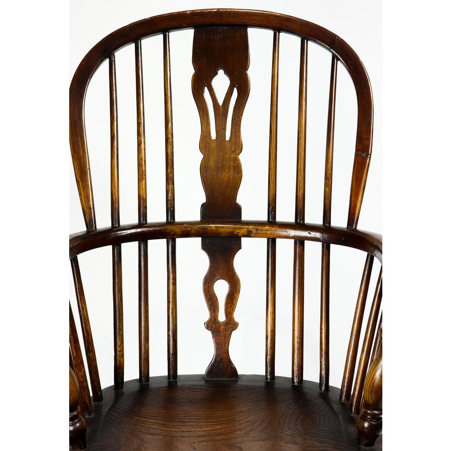 AF2-203: Antique Mid 19th Century American Sack Back Windsor Arm Chair