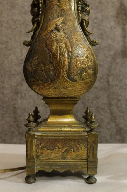 AL2-040: Antique Pair of Early 20th Century Chinoiserie Table Lamps
