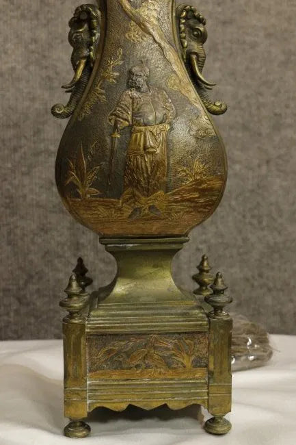 AL2-040: Antique Pair of Early 20th Century Chinoiserie Table Lamps