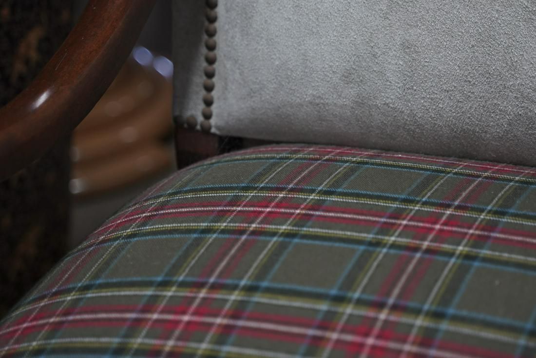 AF2-126: Vintage Pair of Late 20th Century Louis XIV Style Walnut Upholstered Armchairs