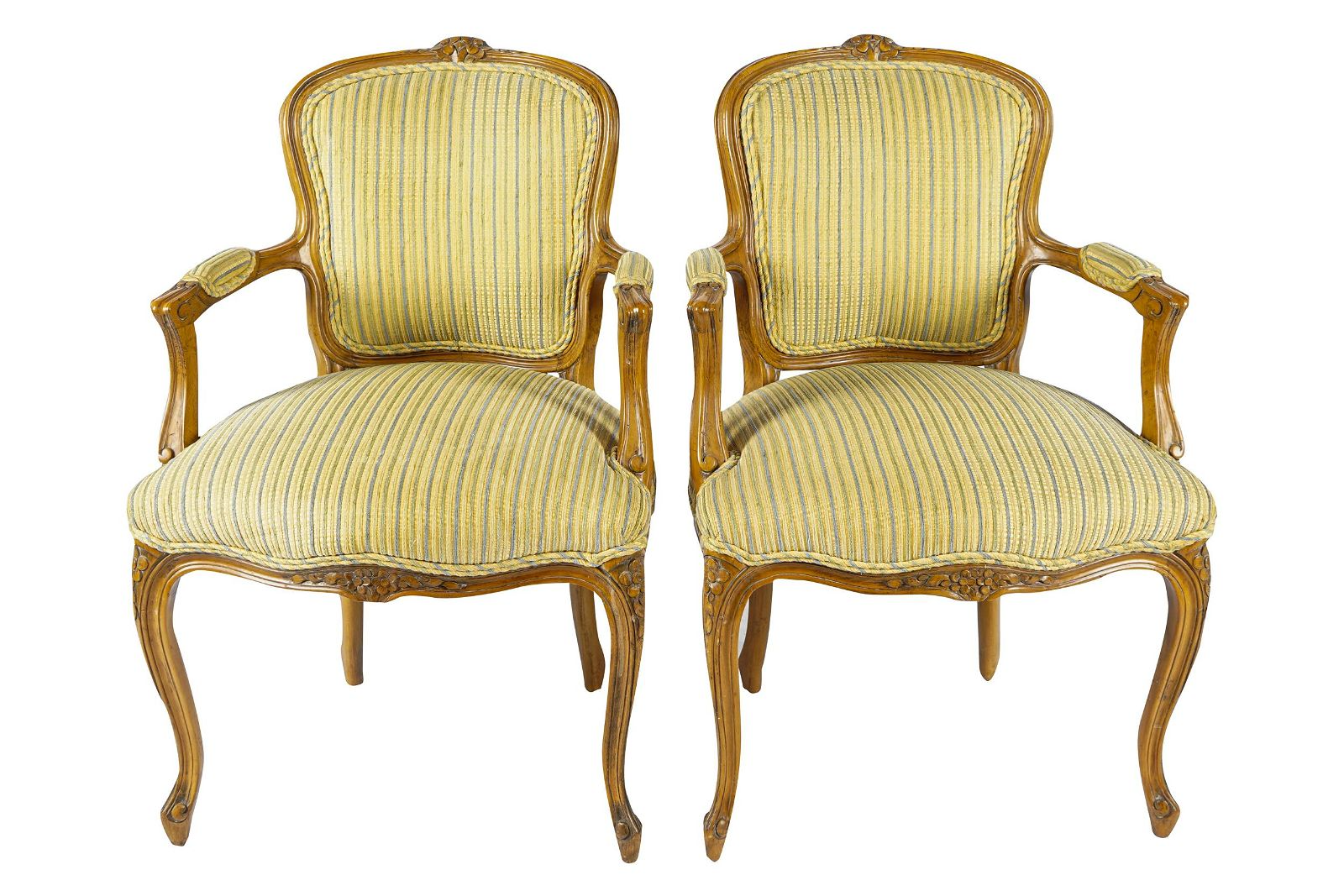 AF2-015: ANTIQUE PAIR OF EARLY 20TH CENTURY FRENCH LOUIS XV STYLE BEECHWOOD  FAUTEUILS