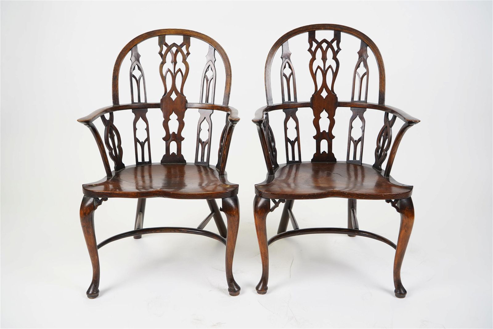 AF2-020: Vintage Pair of Mid 20th Century Frederick Parker & Sons English Oak Sack Back Windsor Chairs