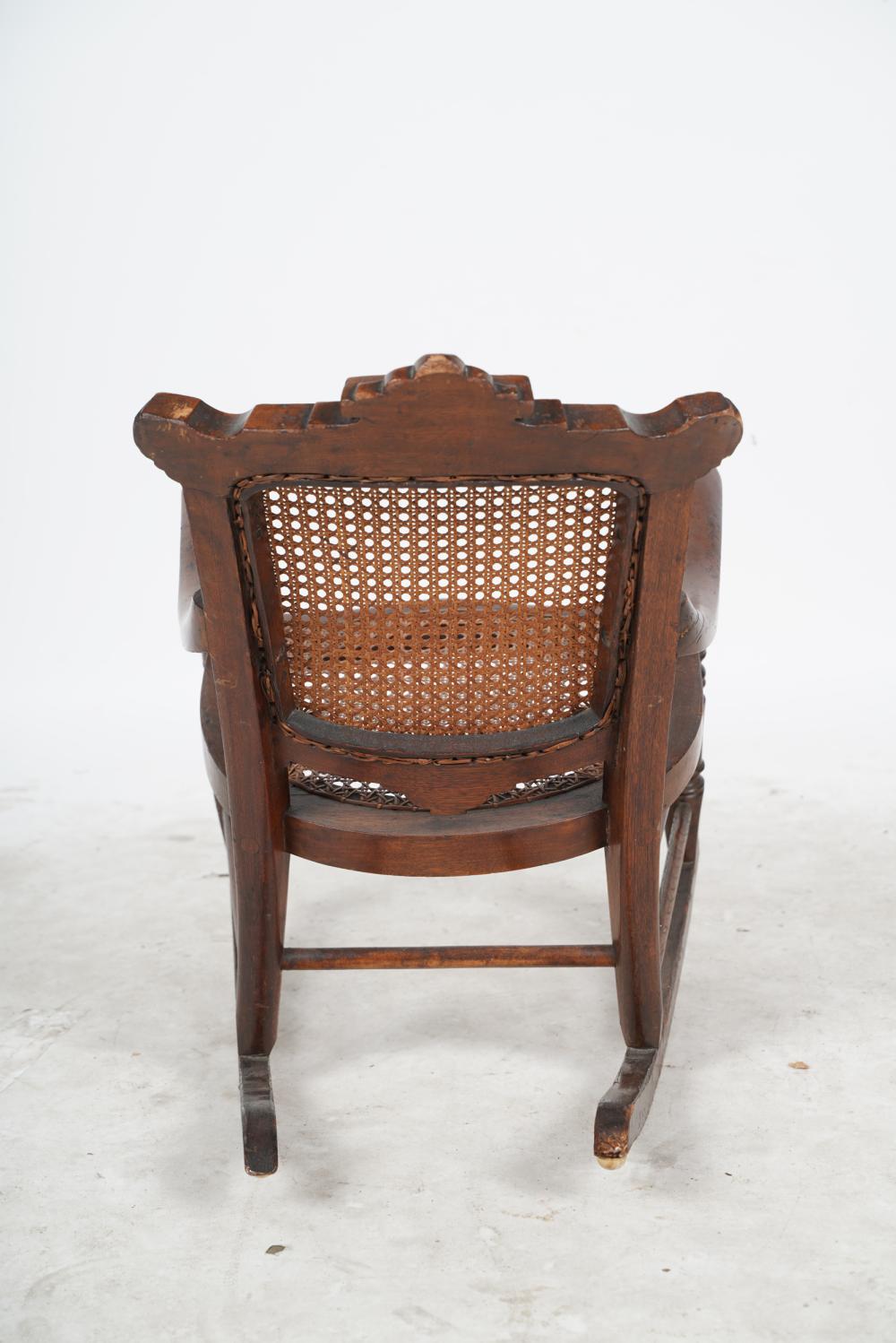 AF2-031: ANTIQUE LATE 19TH CENTURY AMERICAN VICTORIAN WALNUT CHILDS ROCKING CHAIR