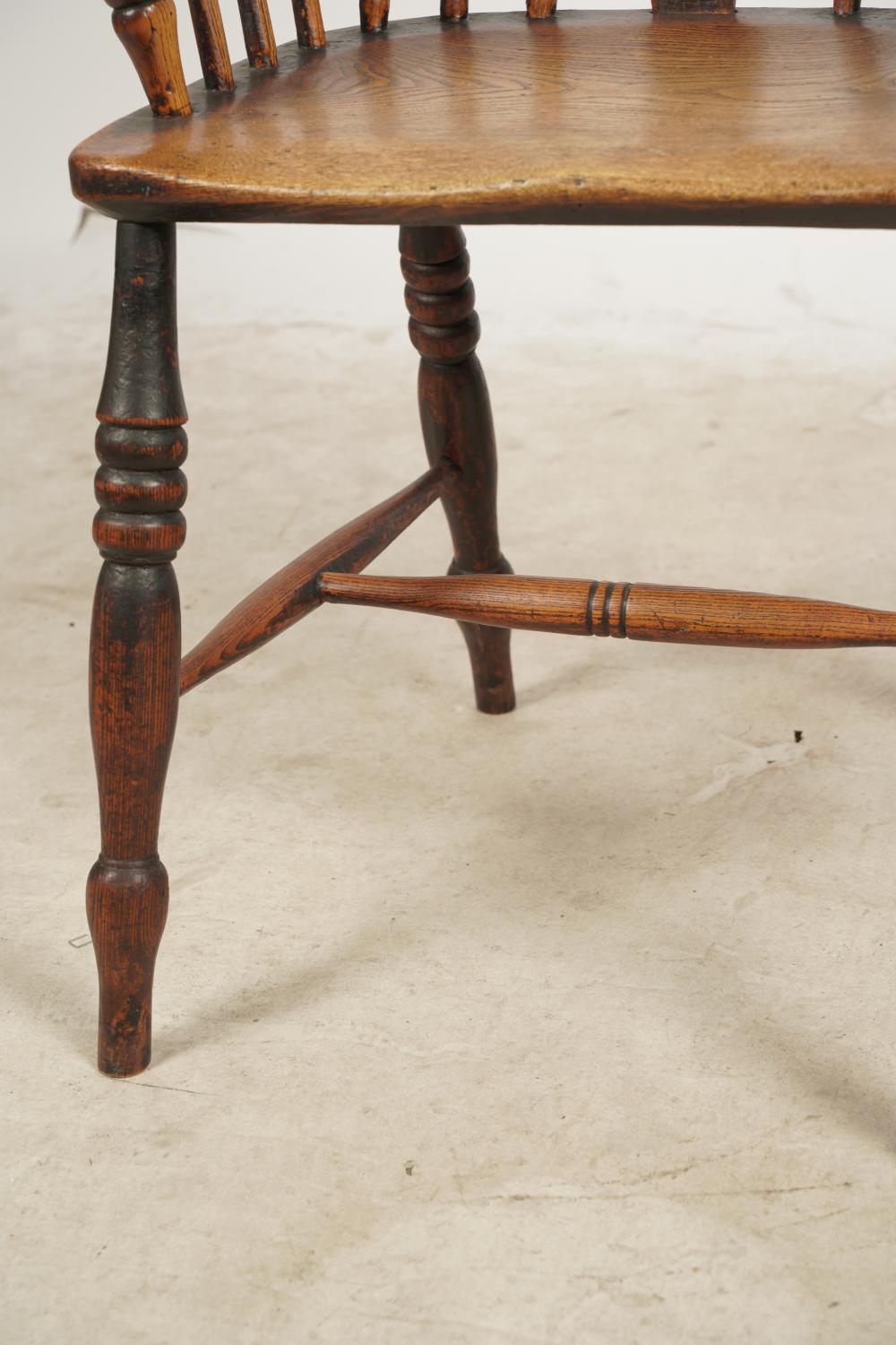 AF2-090: Antique Early 19th Century American Oak Sack Back Arm Chair